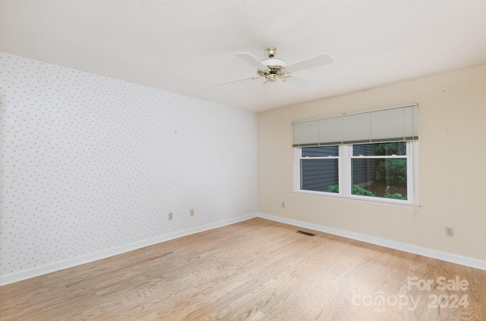 Cross Creek - Residential