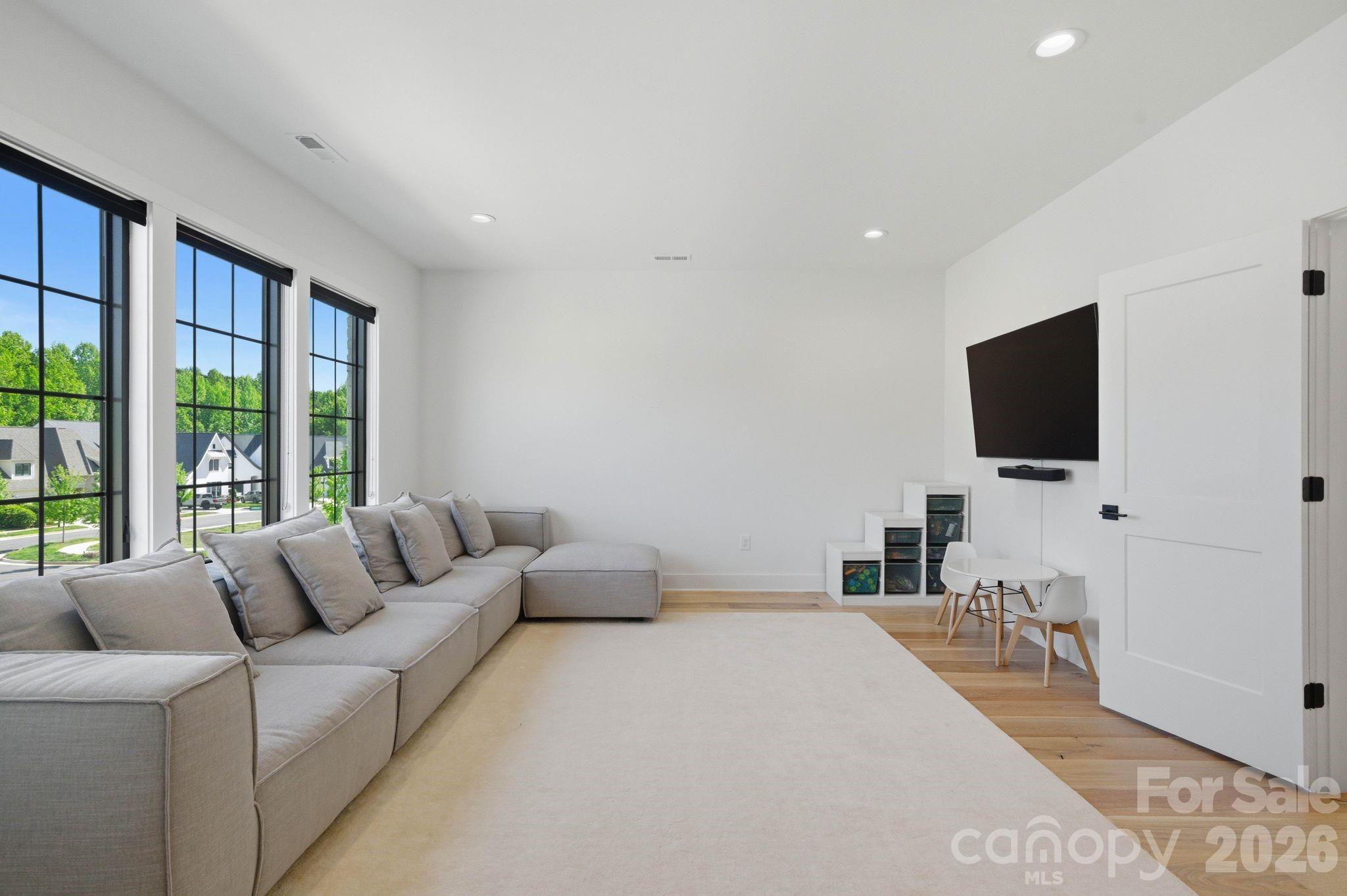 Cambridge Square - Residential