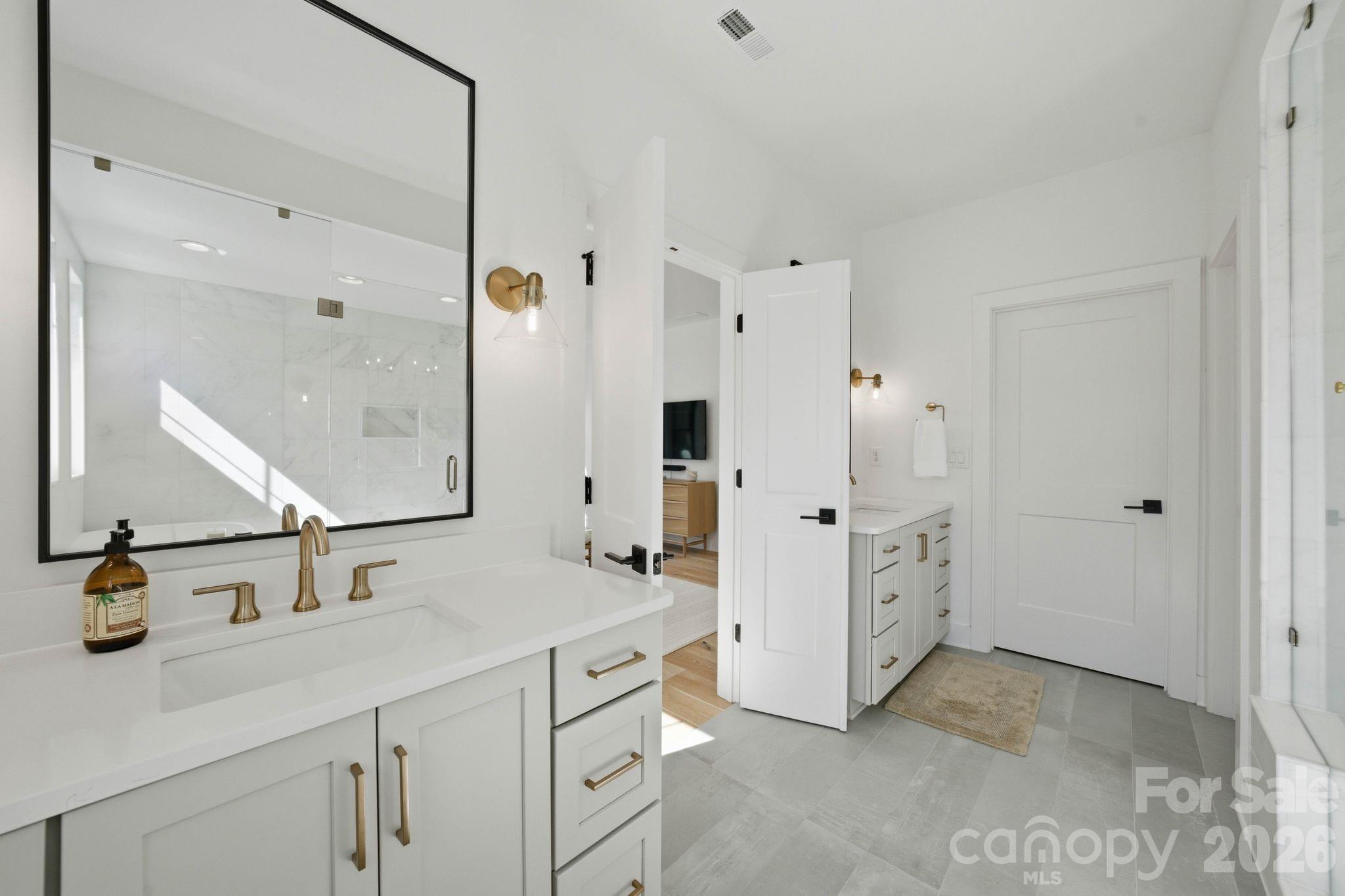 Cambridge Square - Residential