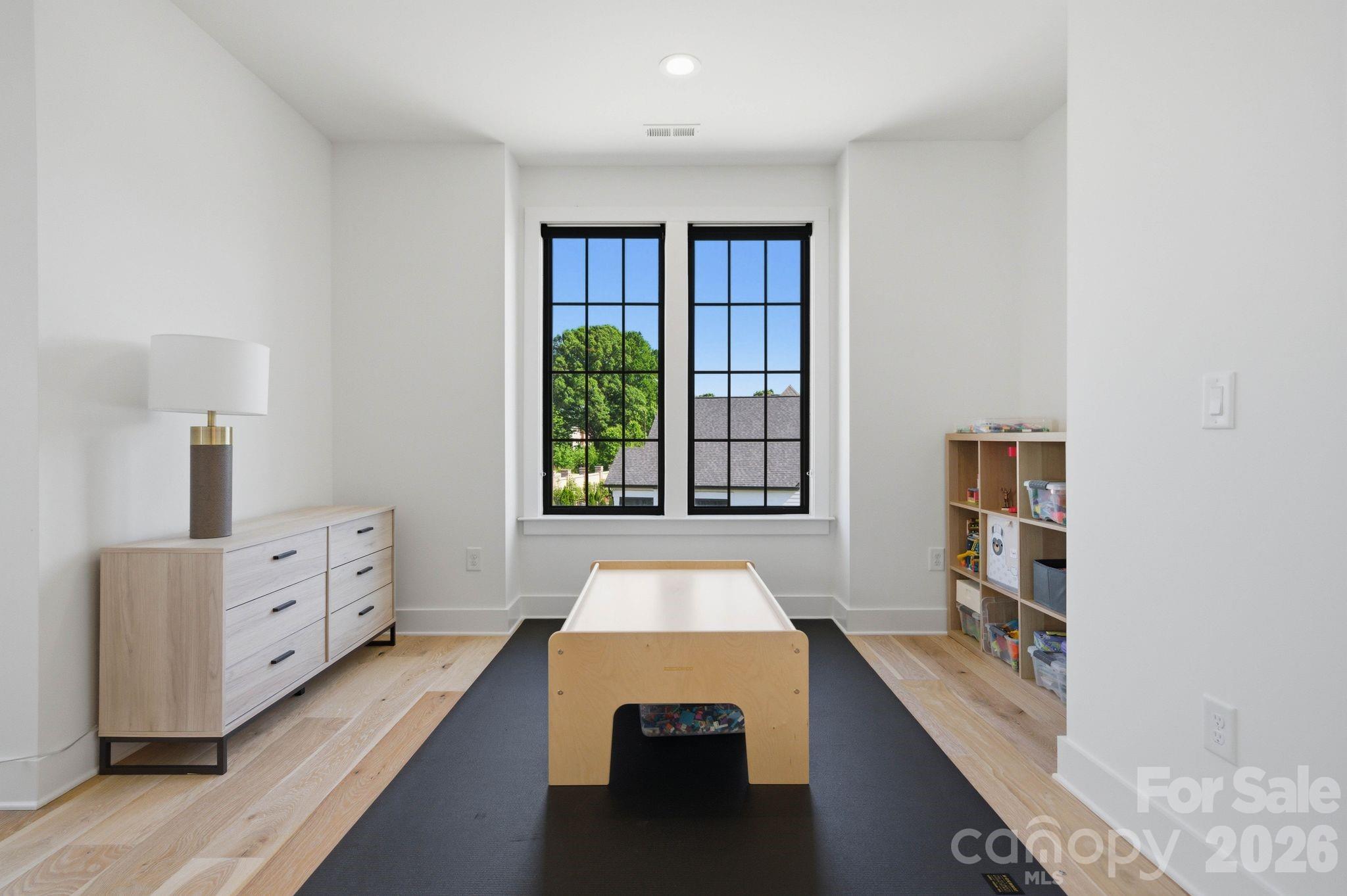 Cambridge Square - Residential