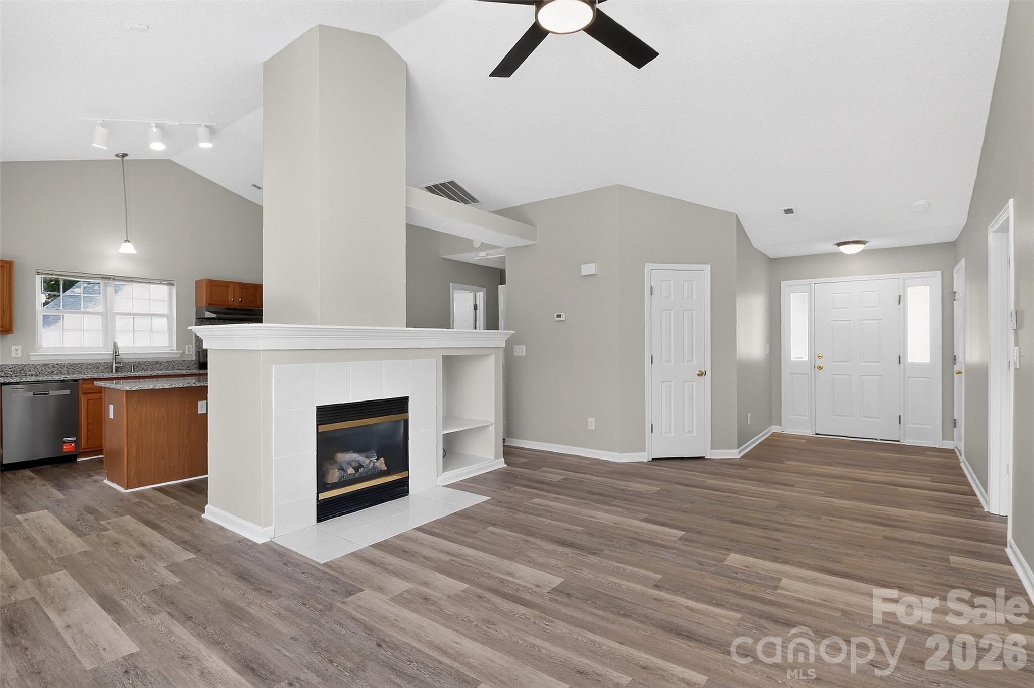 1048 Sandy Point Drive SW