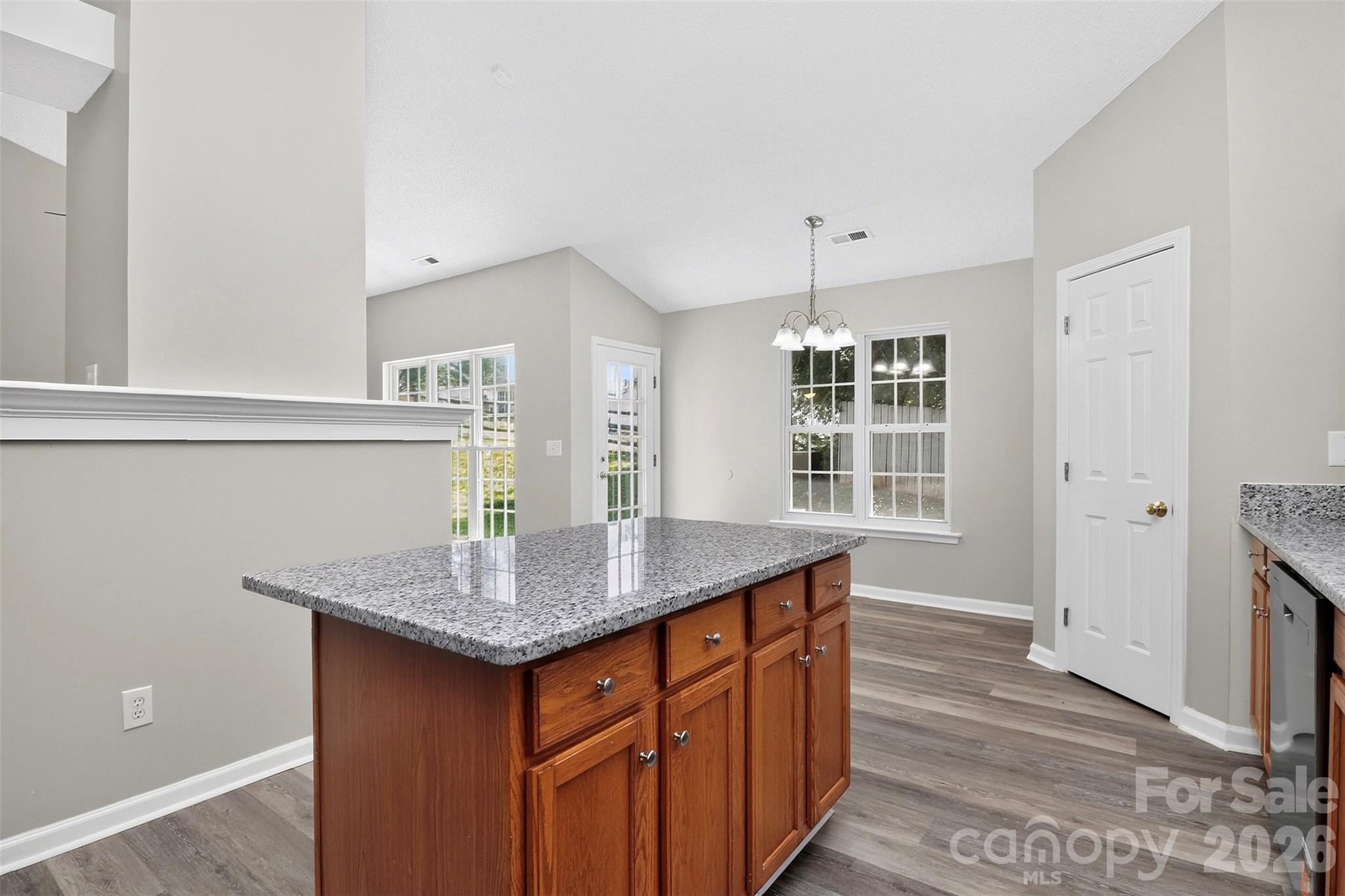 1048 Sandy Point Drive SW