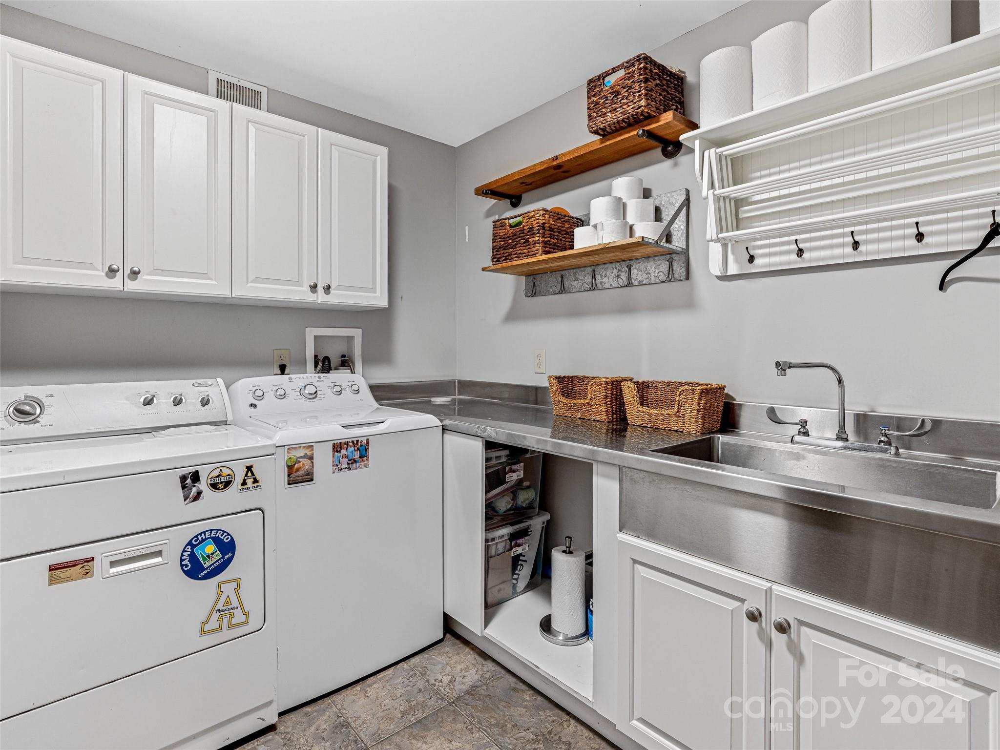 Merrills Chase - Residential