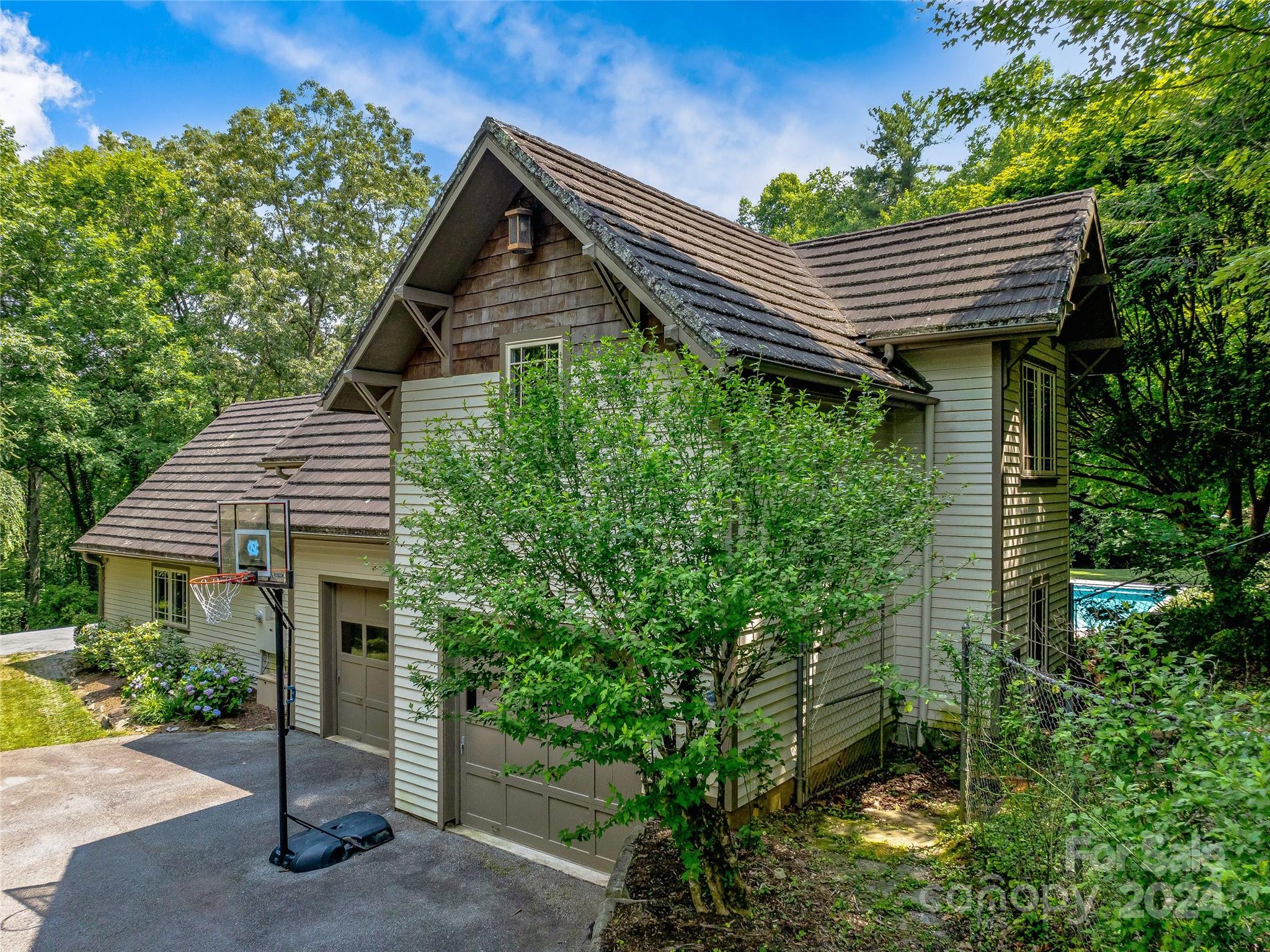 Merrills Chase - Residential