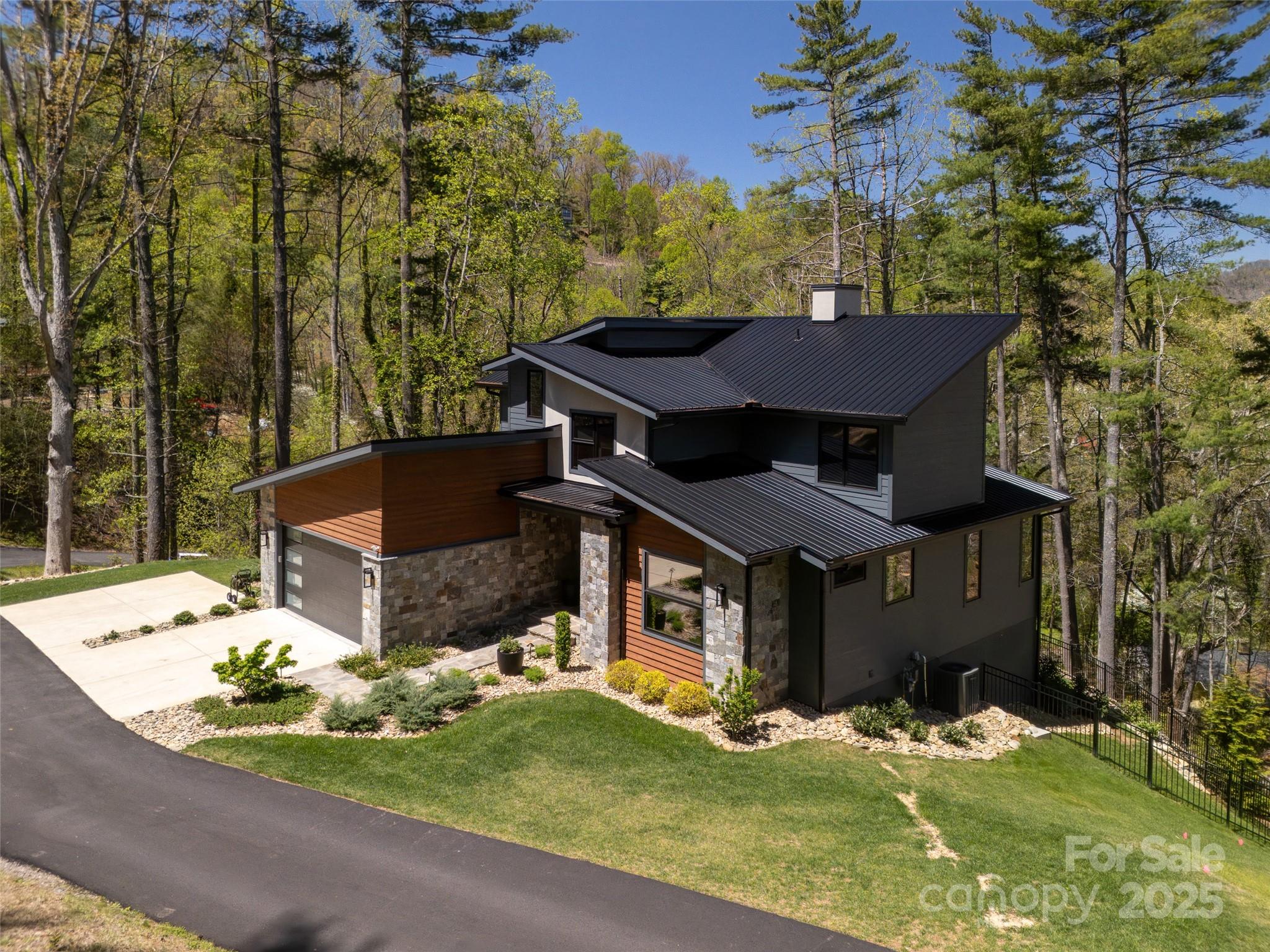 42 Spring Cove Road