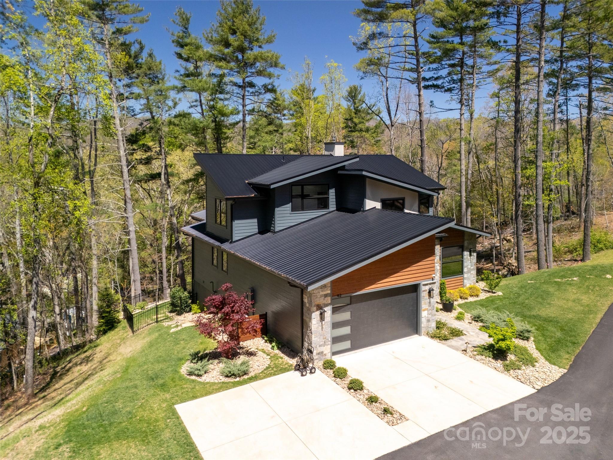 42 Spring Cove Road