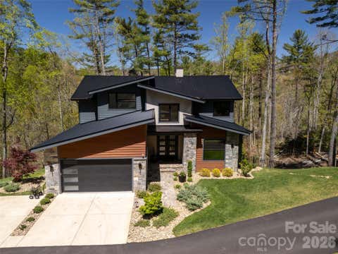 Photo of 42 Spring Cove Road, Asheville, NC 28804 (MLS # 4246585)