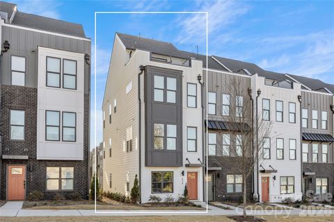 Photo of 439 Blairhill Road, Charlotte, NC 28217 (MLS # 4337502)