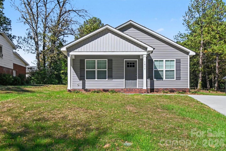 Photo 1 of 29 — 1015 Alabama Street, Kannapolis, NC 28083