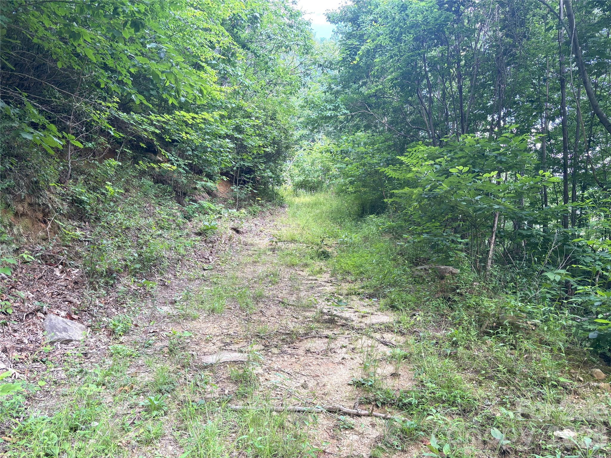 000 Valley View Drive 14