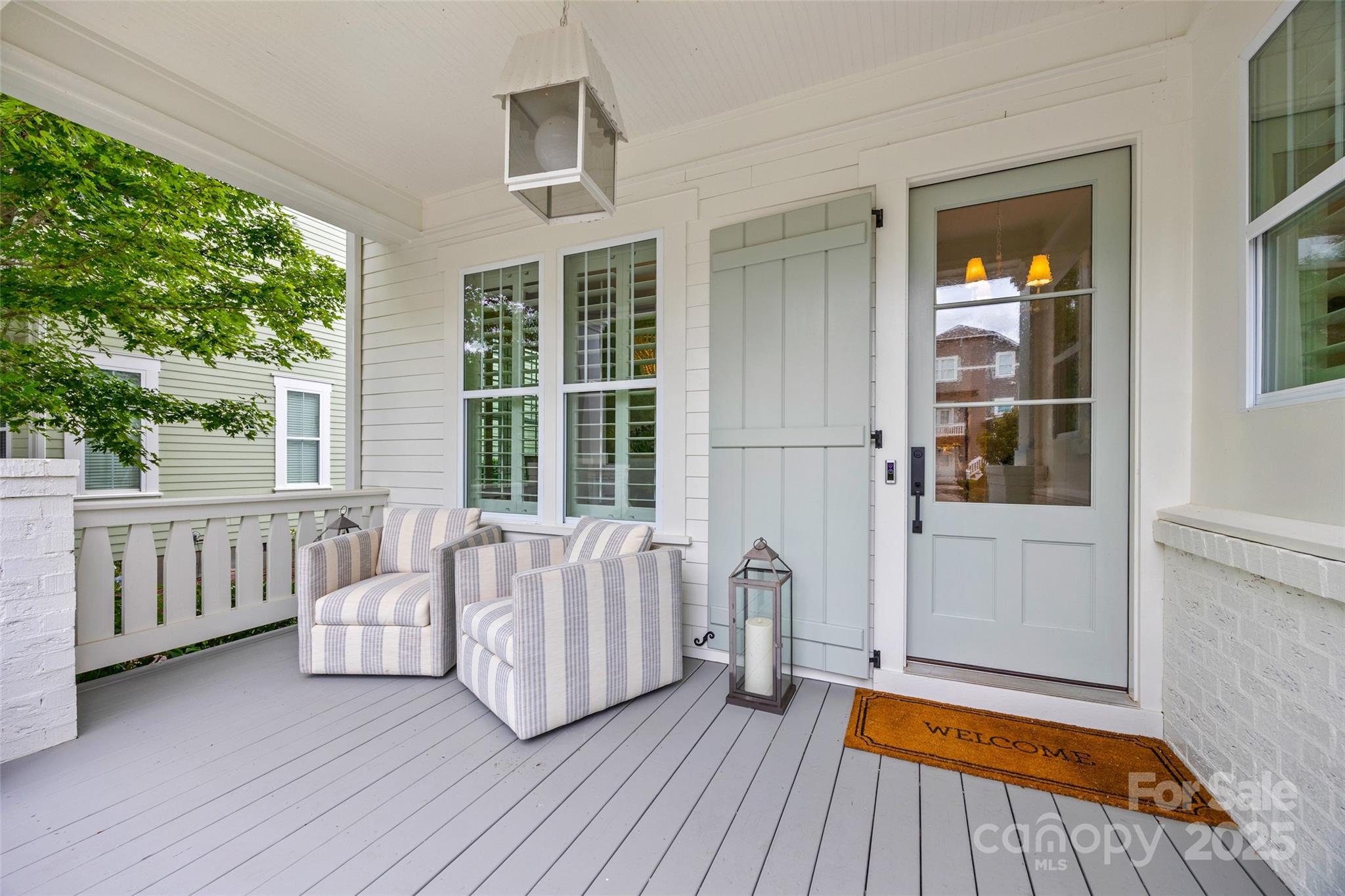 790 Herrons Ferry Road
