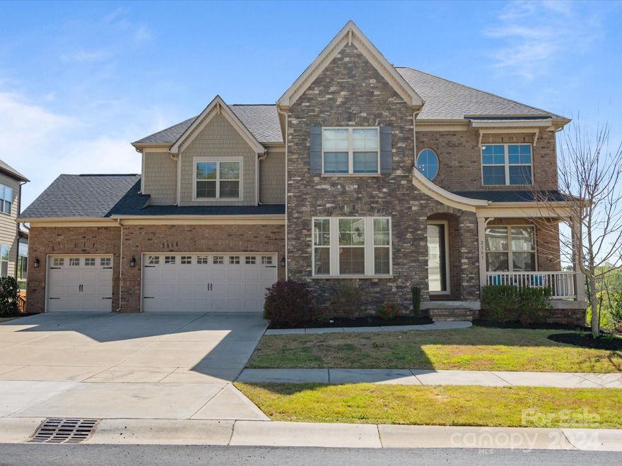 Welcome to your dream home nestled along the picturesque Catawba River, offering breathtaking views from the expansive Trex deck and screened porch. This 5-bedroom, 4.5-bathroom residence boasts a host of features to enchant even the most discerning buyer. Upon entering, you are greeted by an open floor plan accentuated by fresh paint and new carpet in the upstairs bedrooms, complemented by new LVP flooring in the basement. The spacious living area seamlessly flows into the kitchen, perfect for entertaining guests or enjoying family gatherings. The main floor is graced with a serene primary bedroom retreat, providing a tranquil sanctuary. Upstairs, three additional bedrooms and two full bathrooms await, along with a cozy media room ideal for movie nights. Downstairs, the fully finished basement offers endless possibilities, whether utilized as a recreational space, or a home gym. With its location and features, this property offers the ultimate blend of luxury, comfort, and beauty.