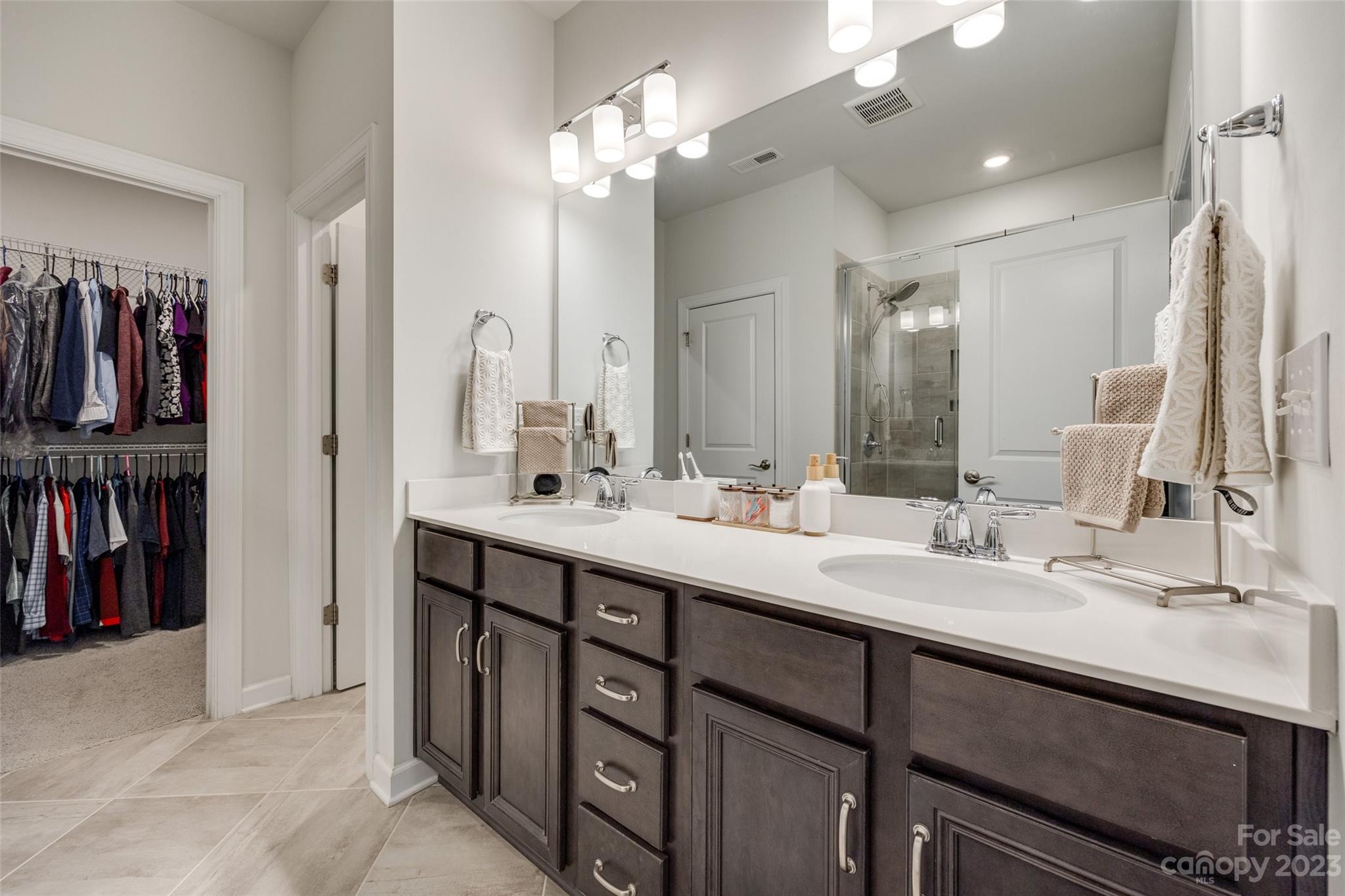 The Meridians - Residential