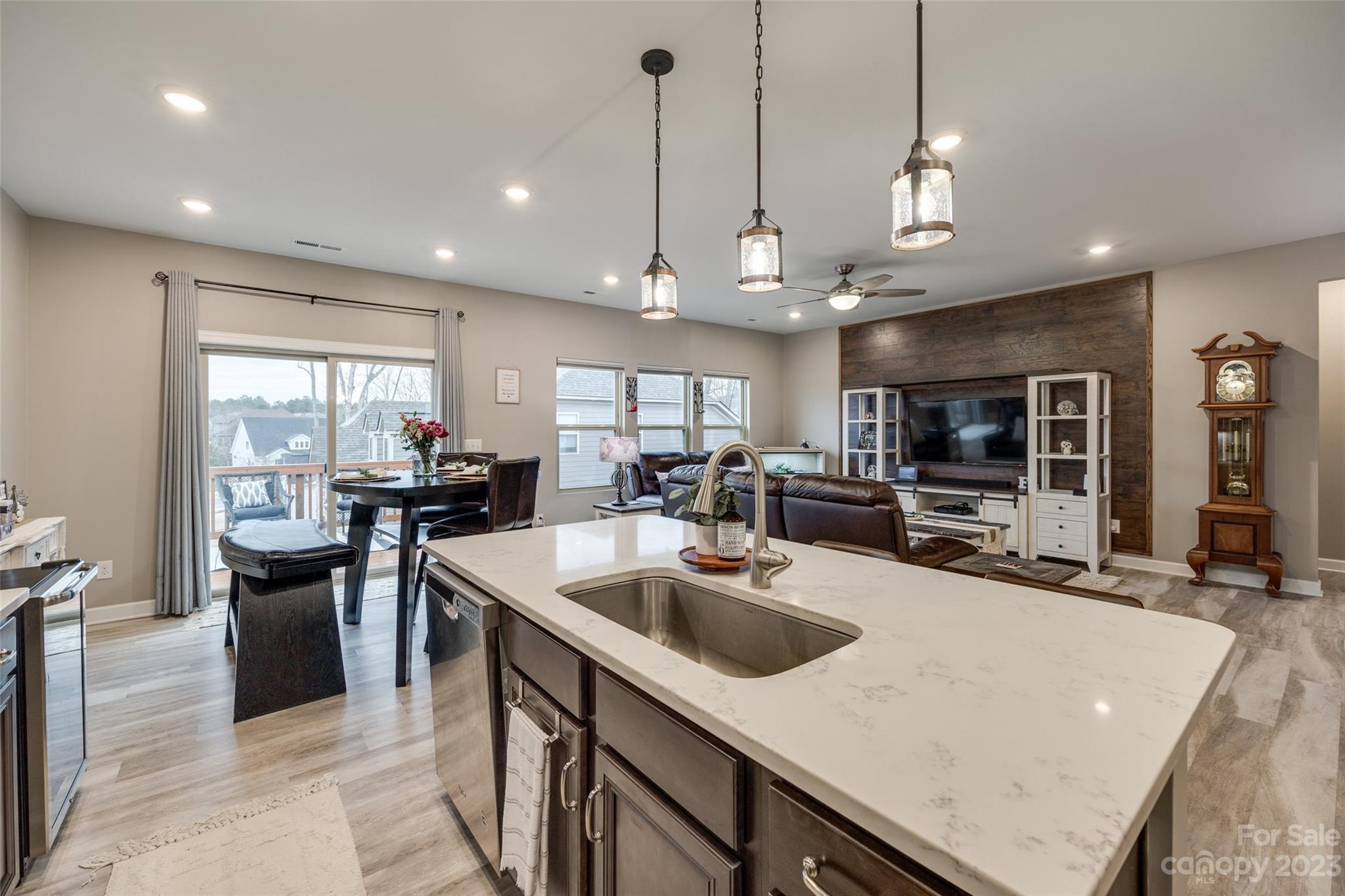 The Meridians - Residential