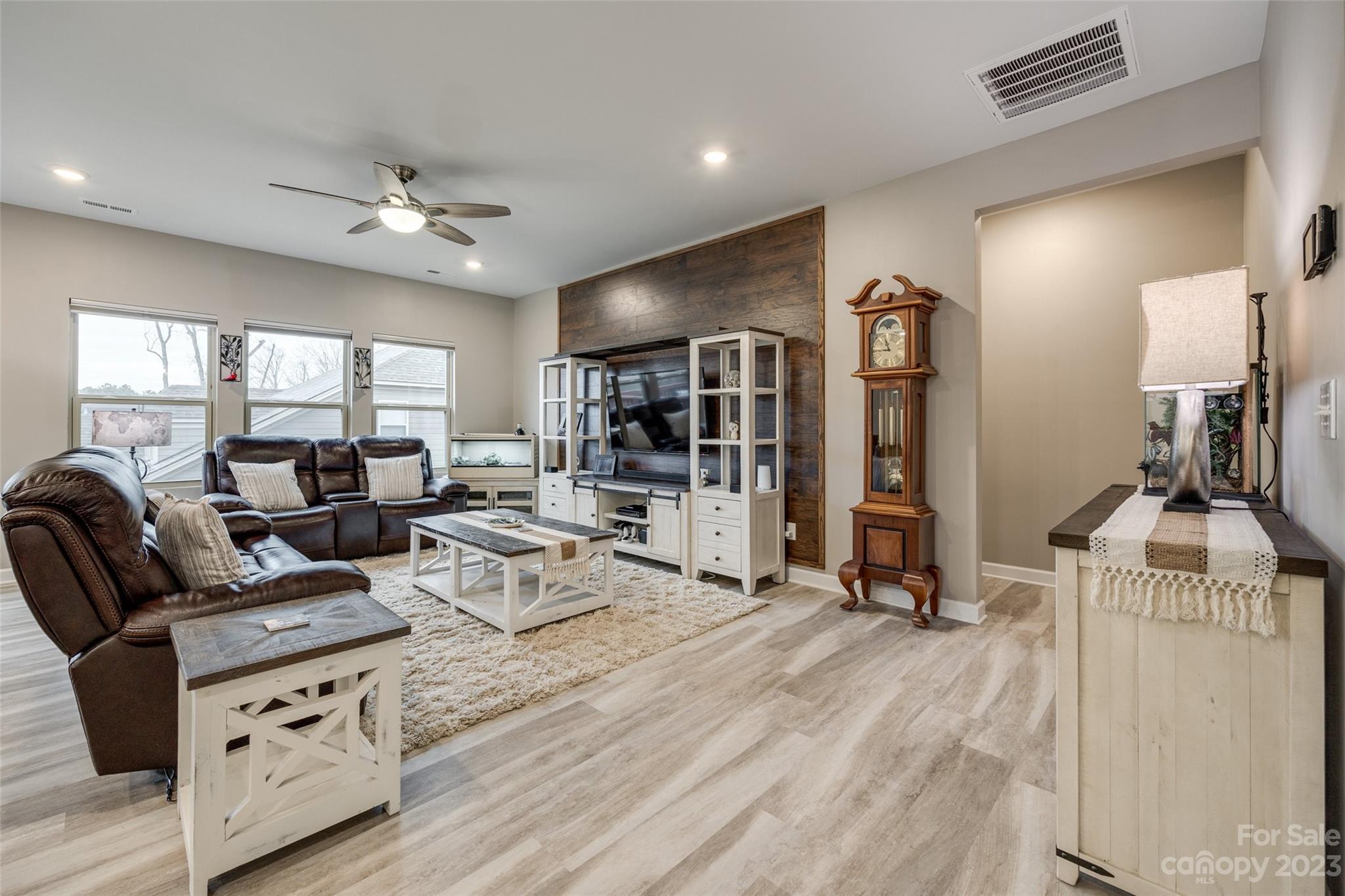 The Meridians - Residential