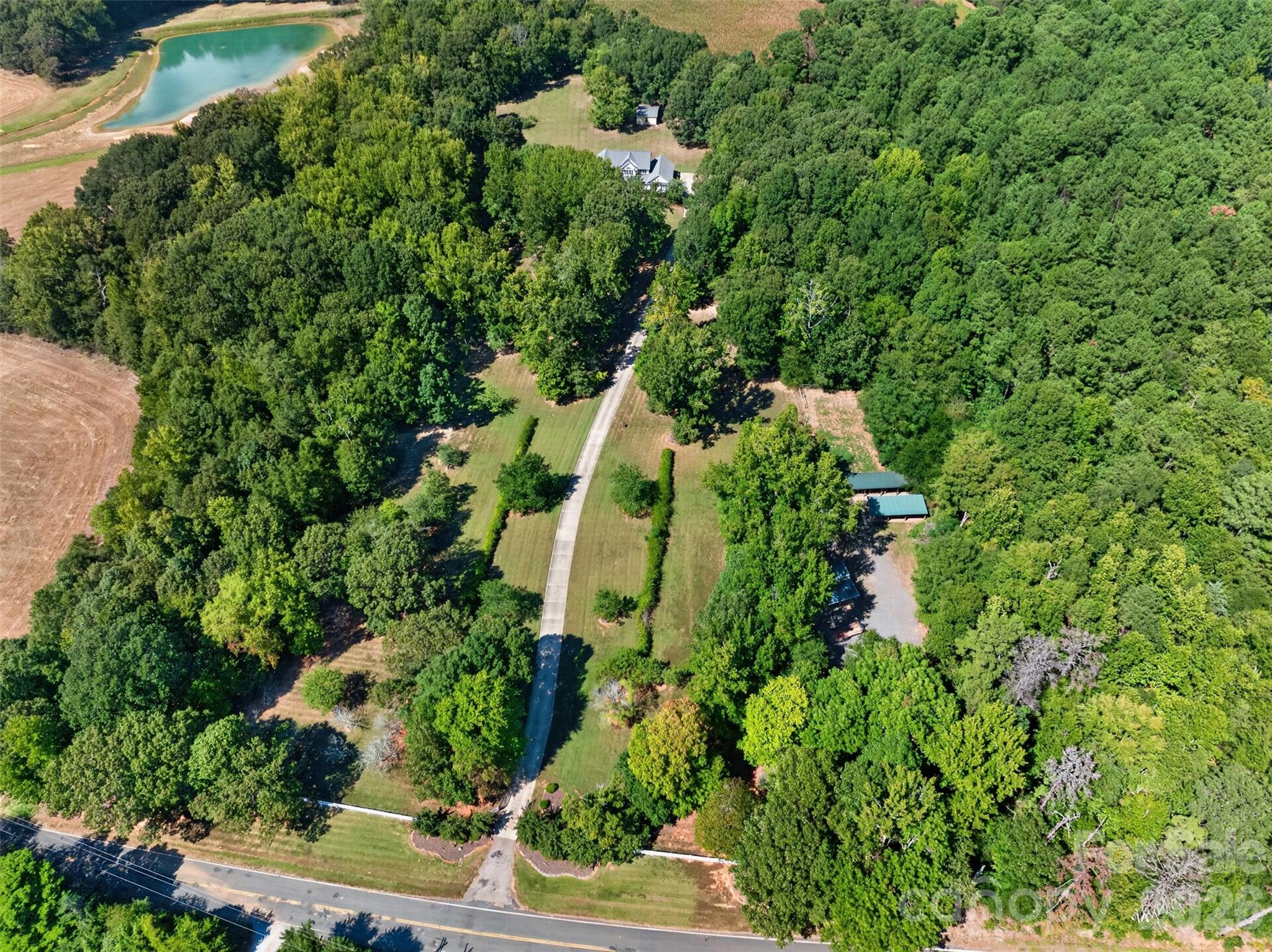 4043 Thompson Road