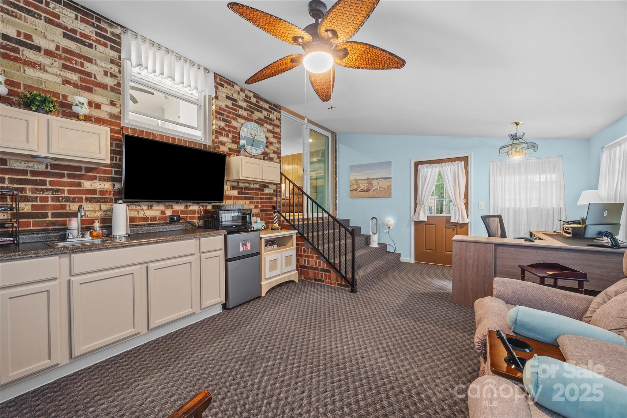 Woodland Hills - Residential