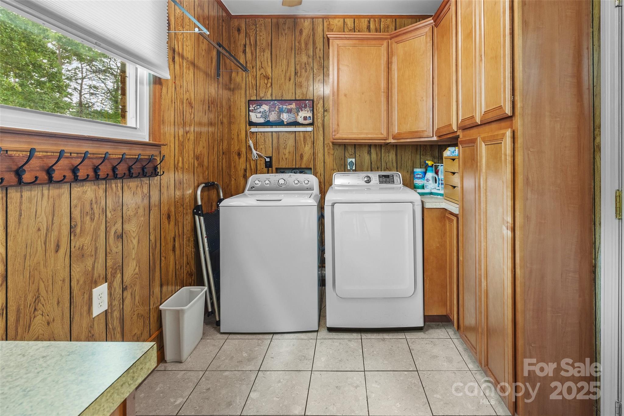 Woodland Hills - Residential