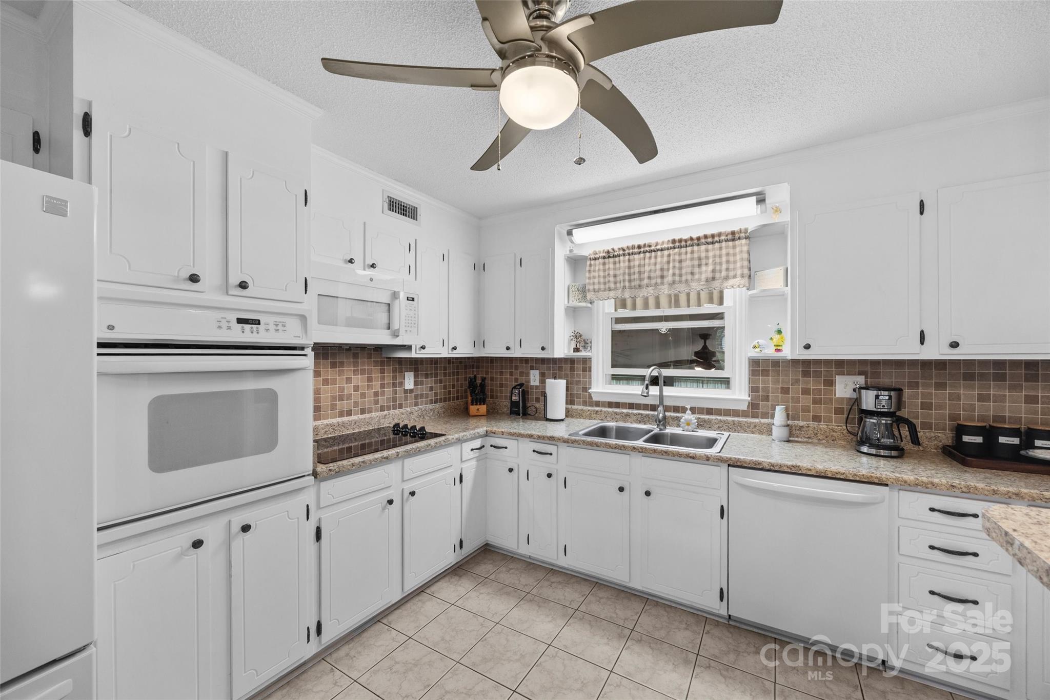 Woodland Hills - Residential