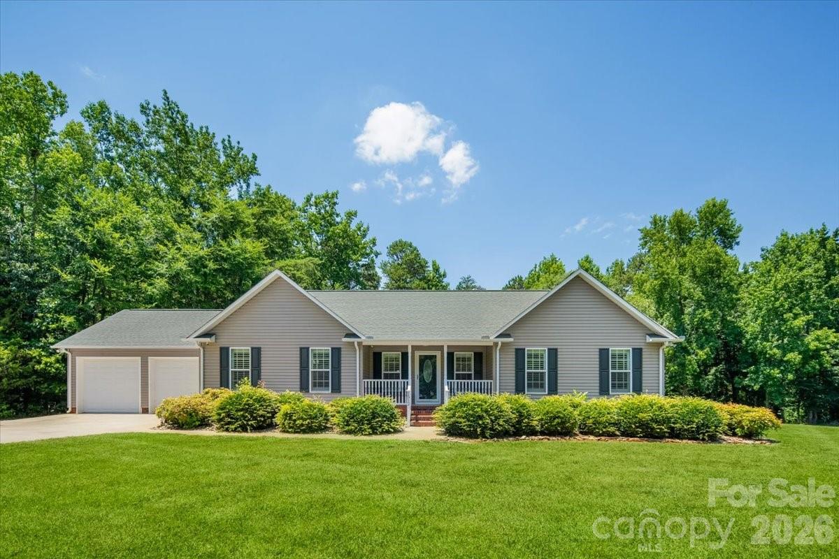 1512 Kinglet Drive