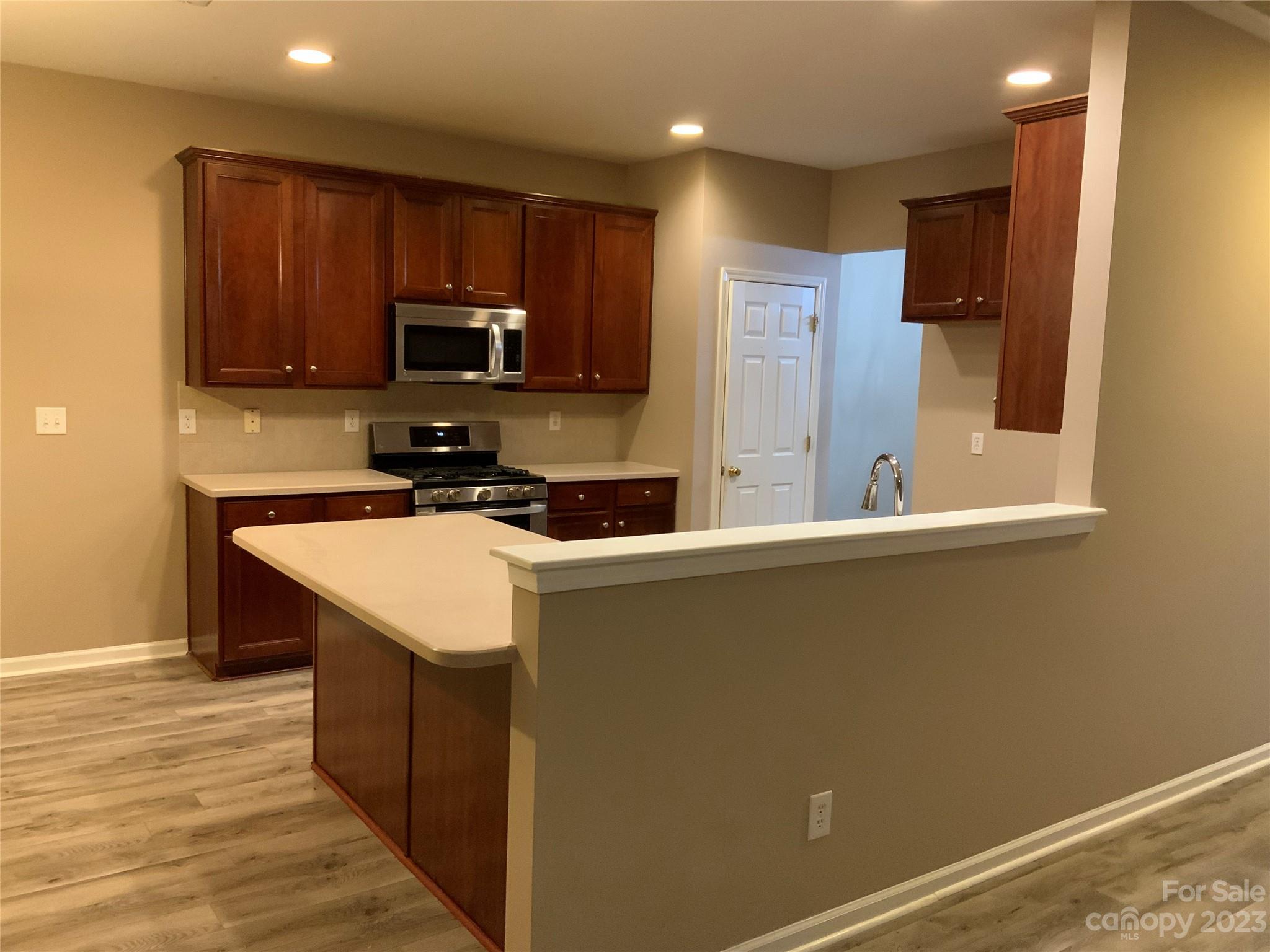 Waterside Landing - Residential