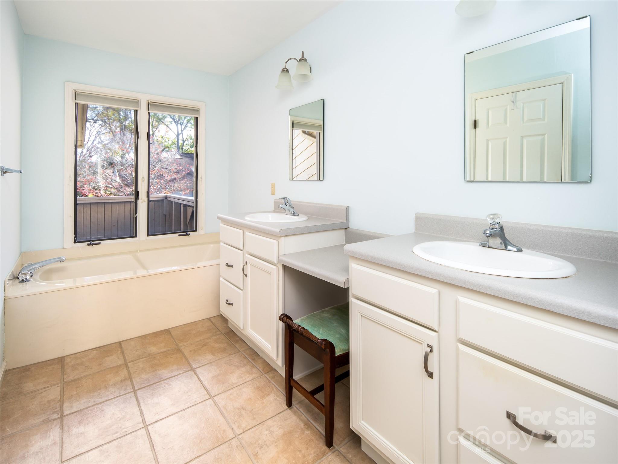 Deerwood - Residential