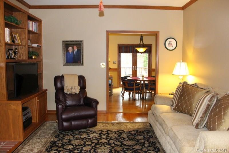 Laural Springs - Residential