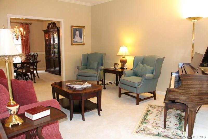 Laural Springs - Residential