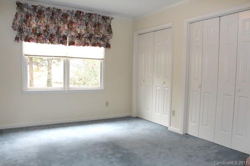 Laural Springs - Residential