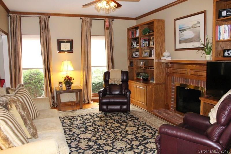 Laural Springs - Residential