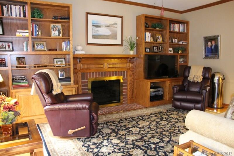 Laural Springs - Residential