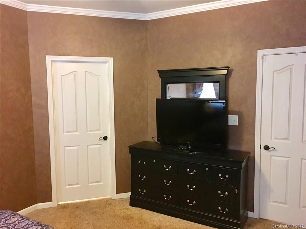 The Hampshires - Residential