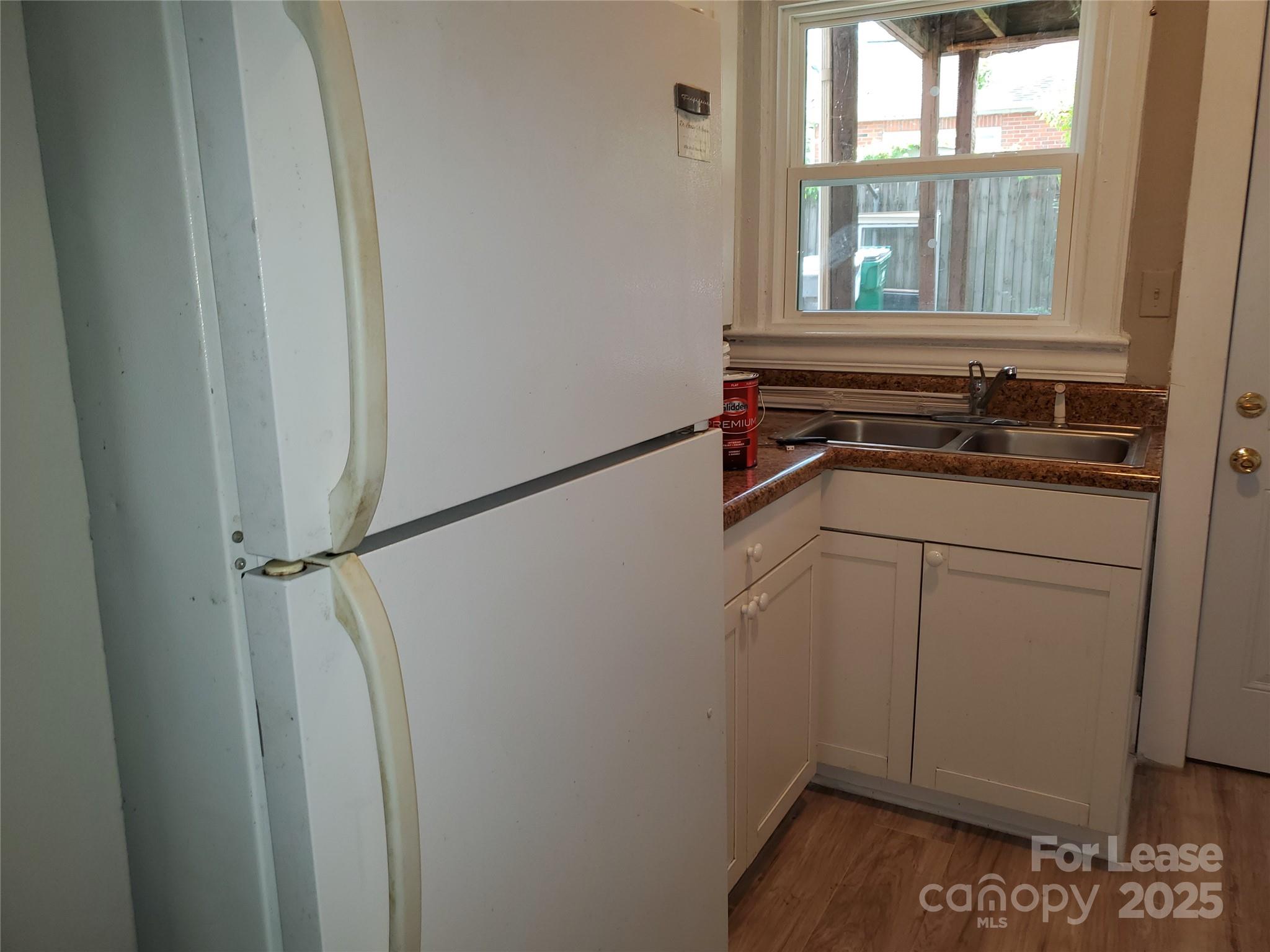 Elizabeth - Residential Lease