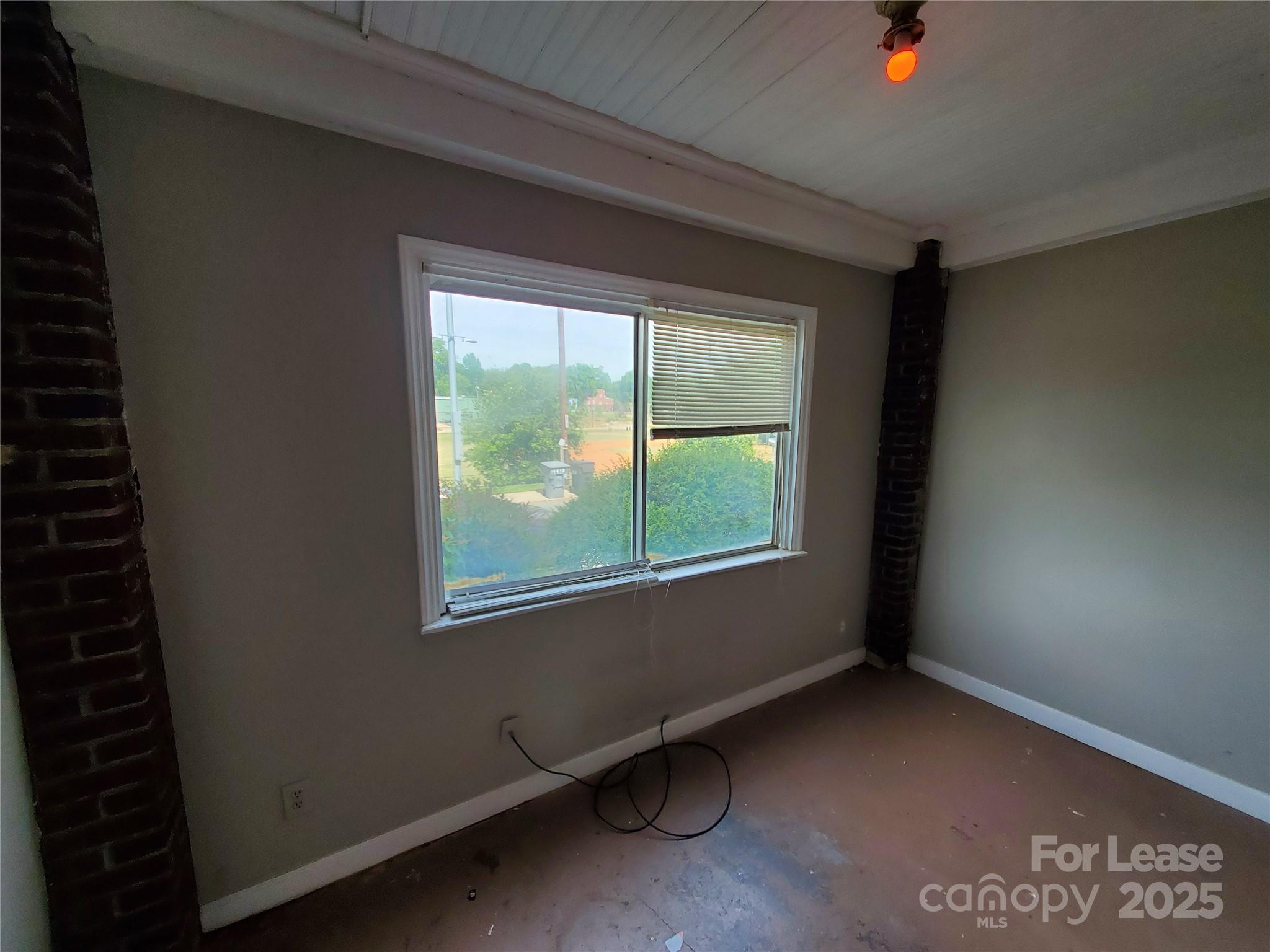 Elizabeth - Residential Lease