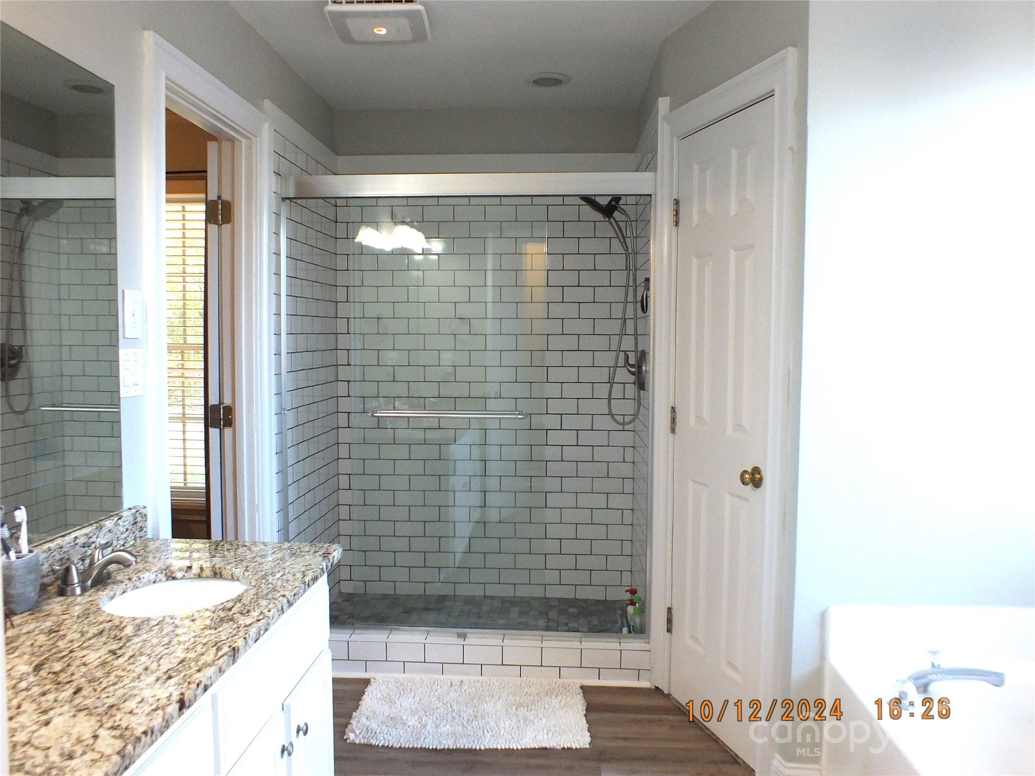 Laurel Glen - Residential