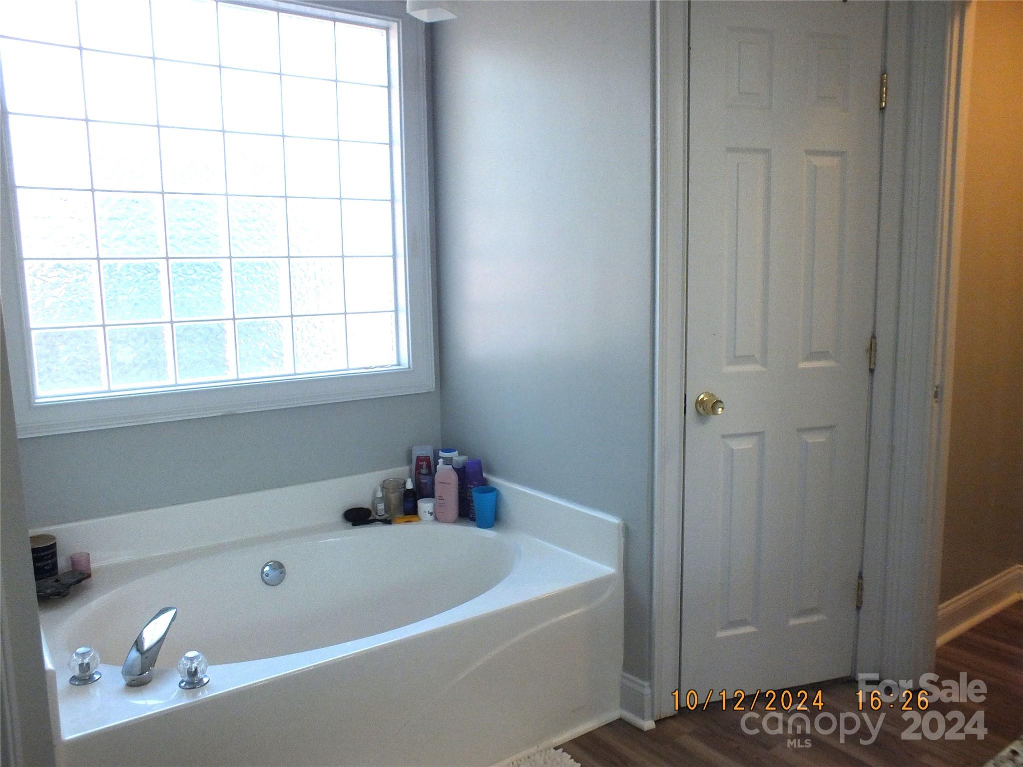 Laurel Glen - Residential