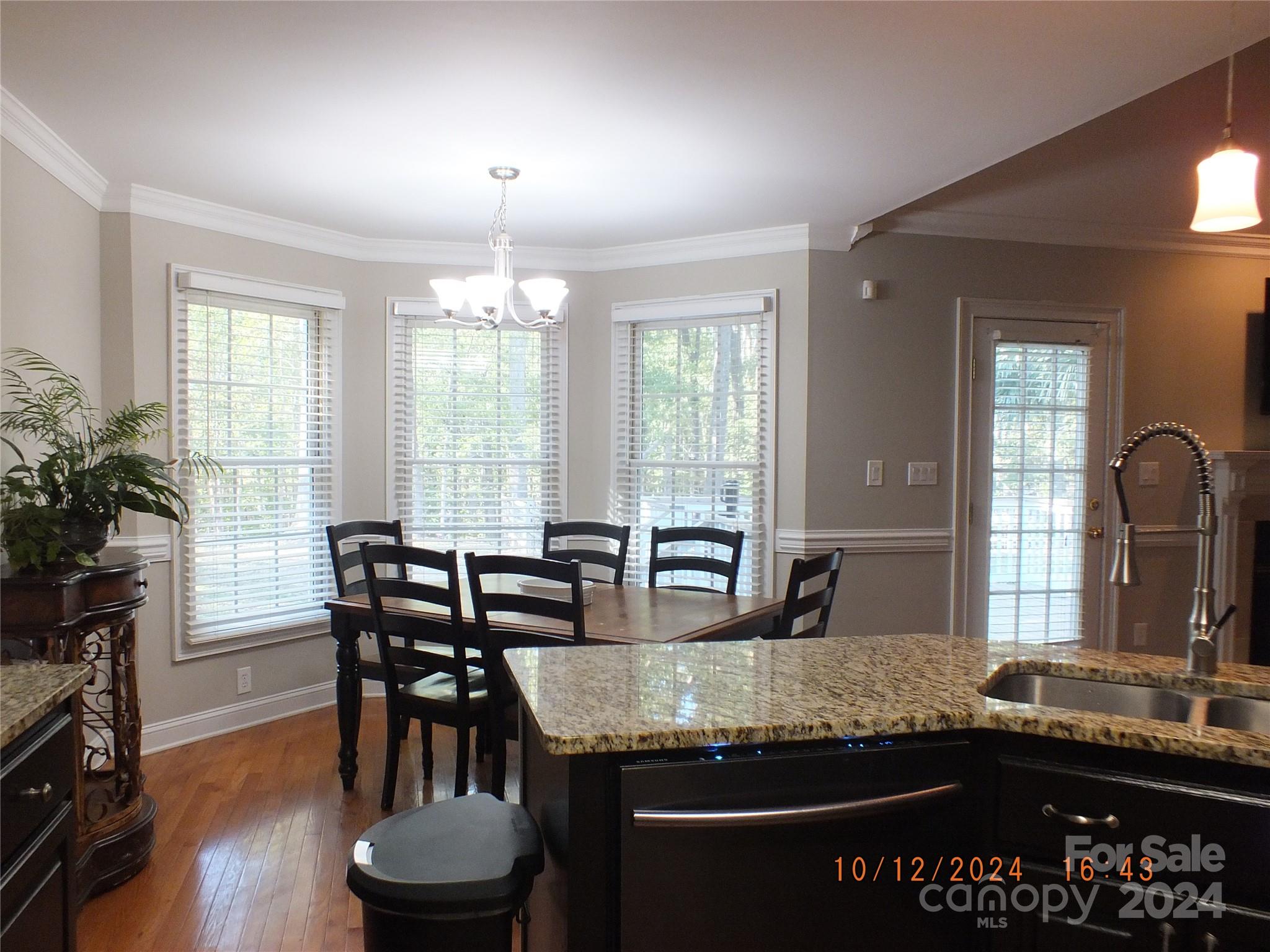 Laurel Glen - Residential
