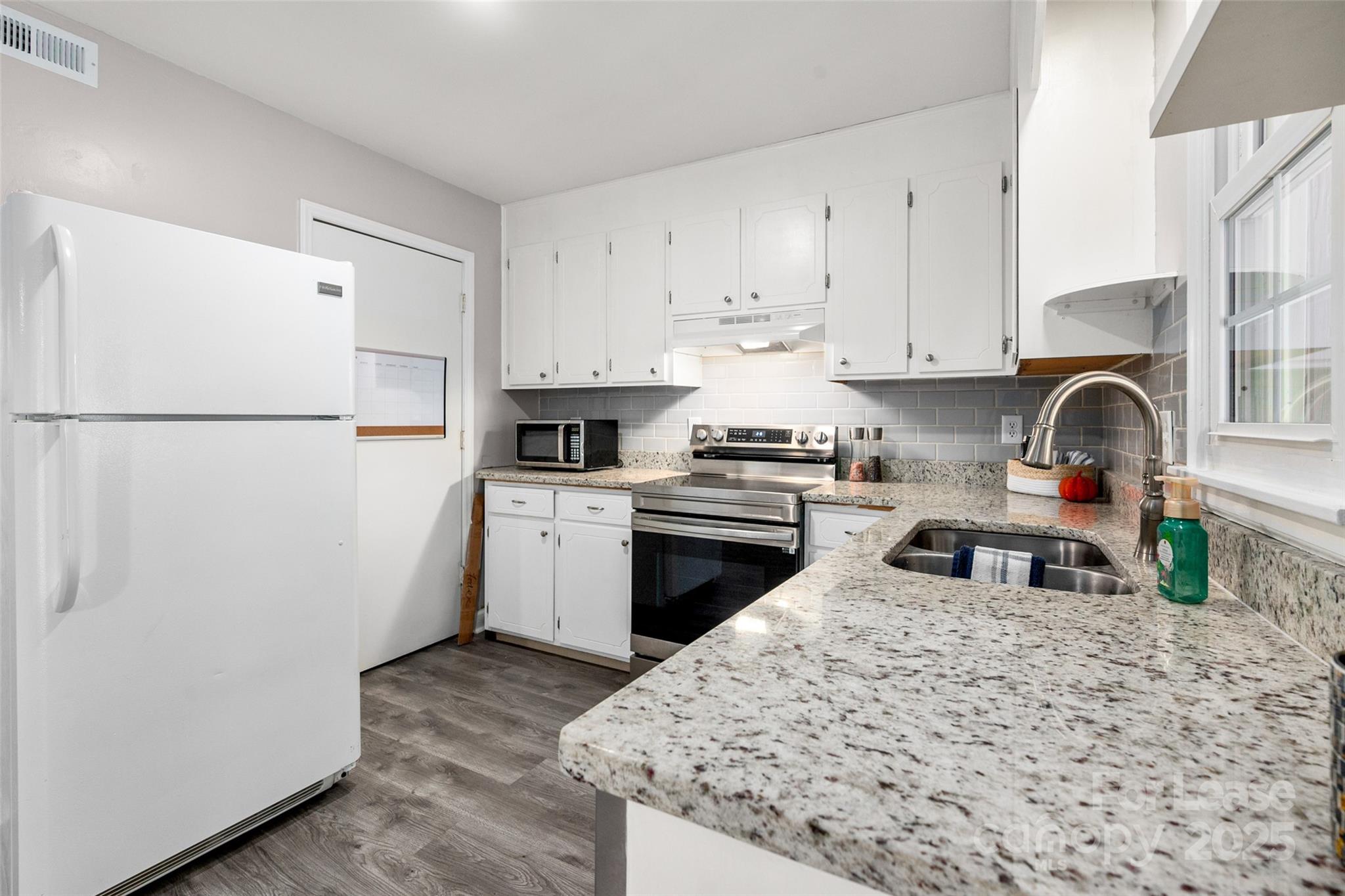 Craig and Delane Townhomes - Residential Lease