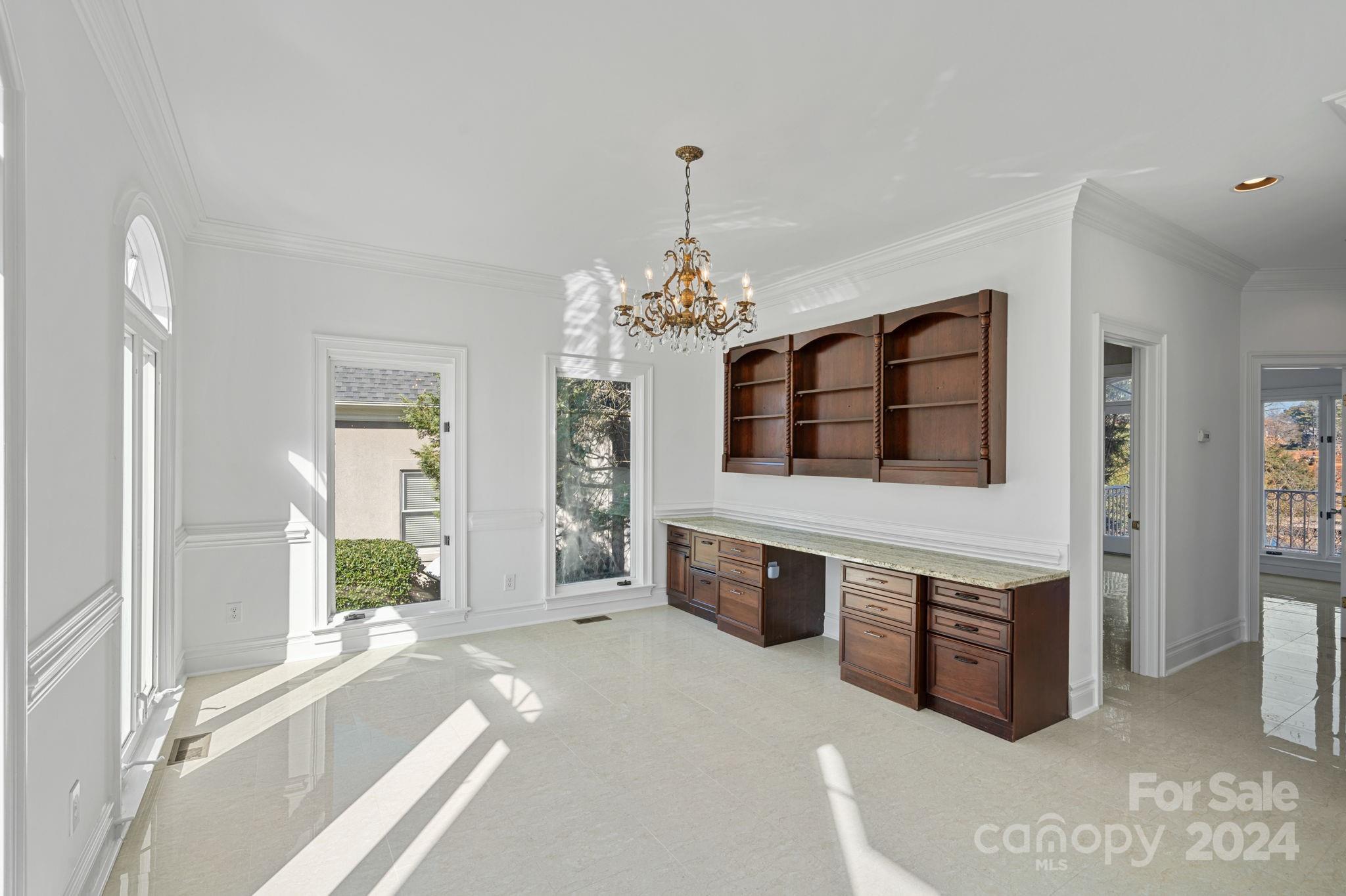 The Peninsula - Residential