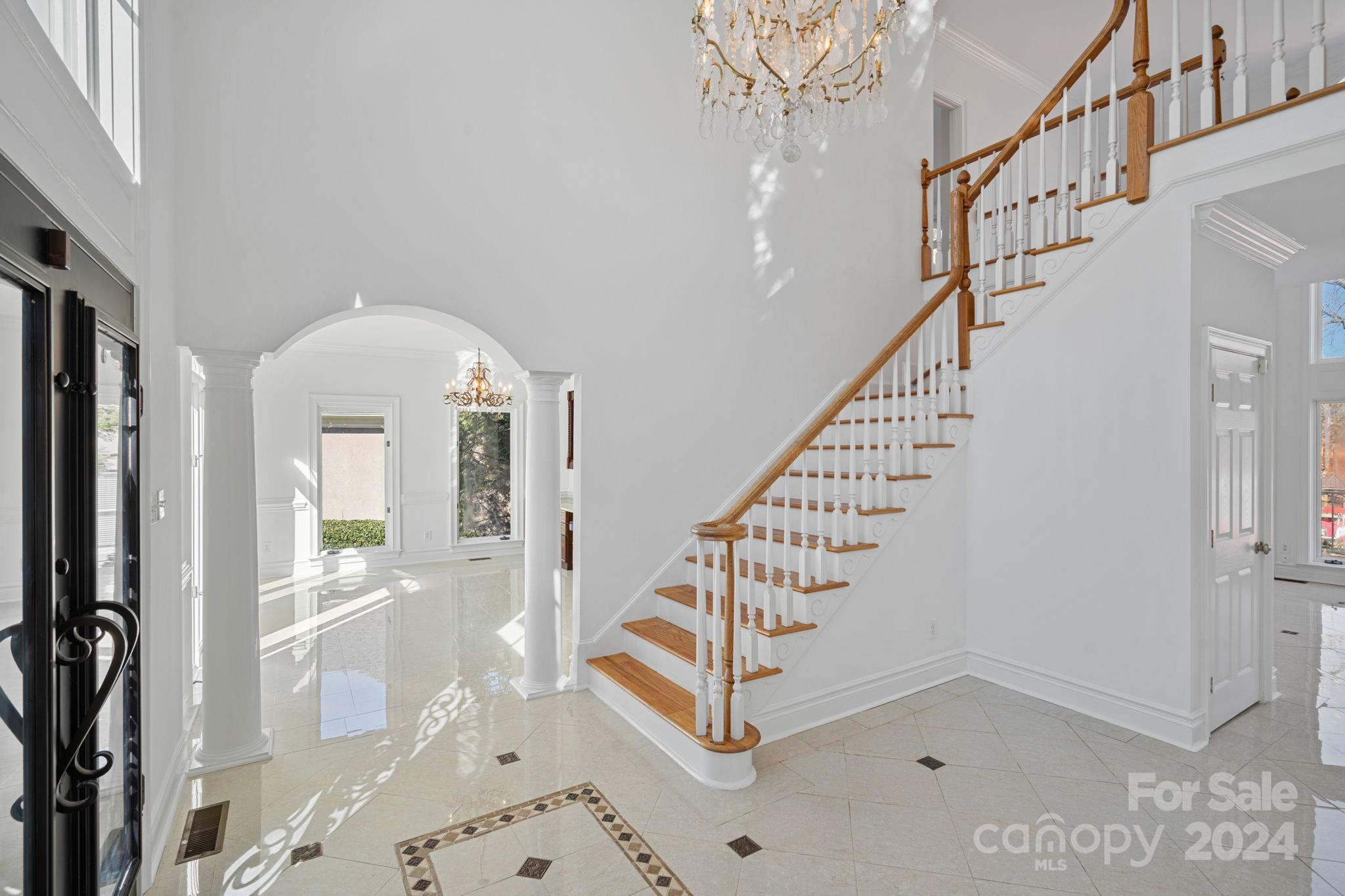 The Peninsula - Residential