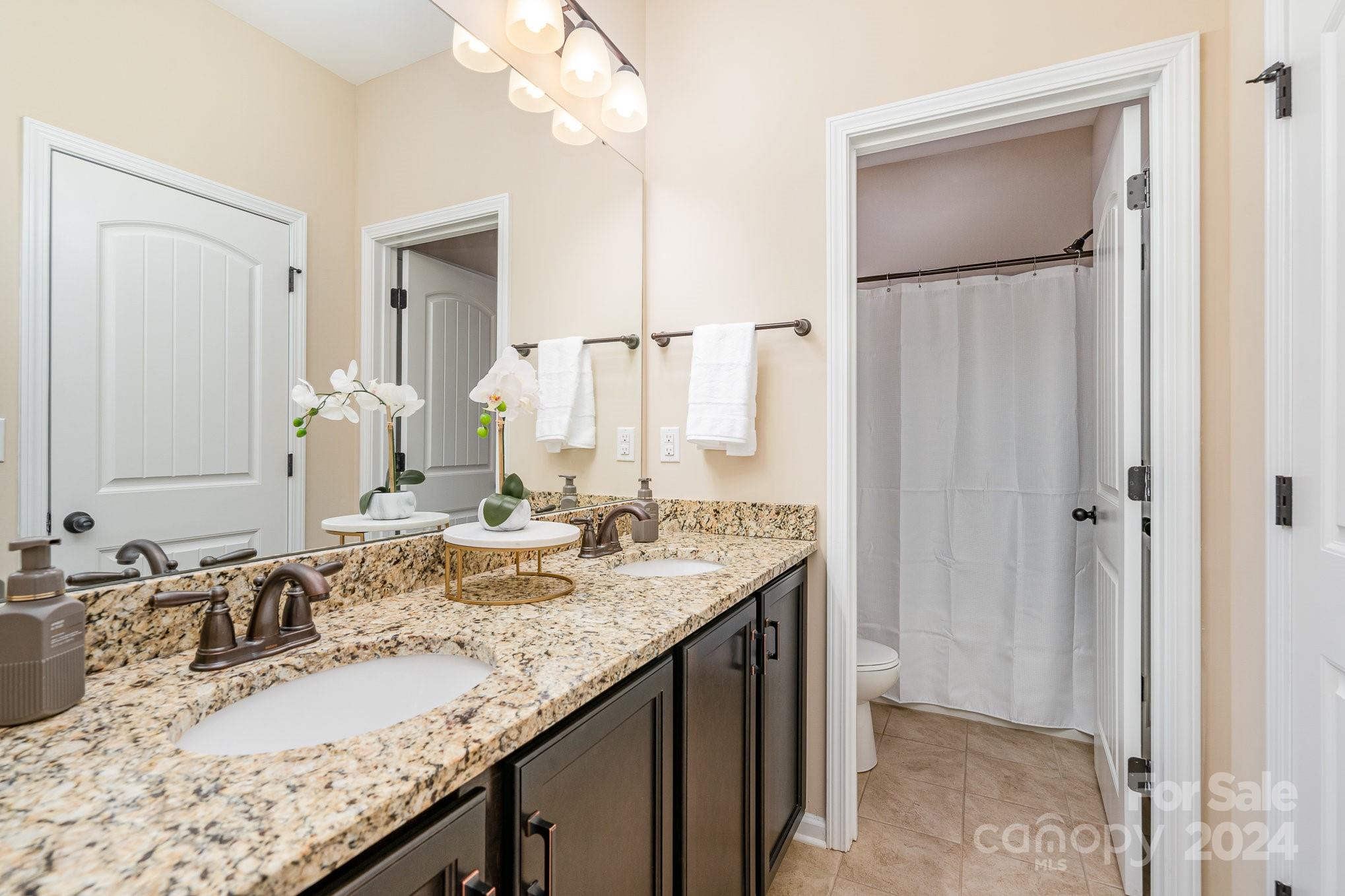 The Vineyards on Lake Wylie - Residential