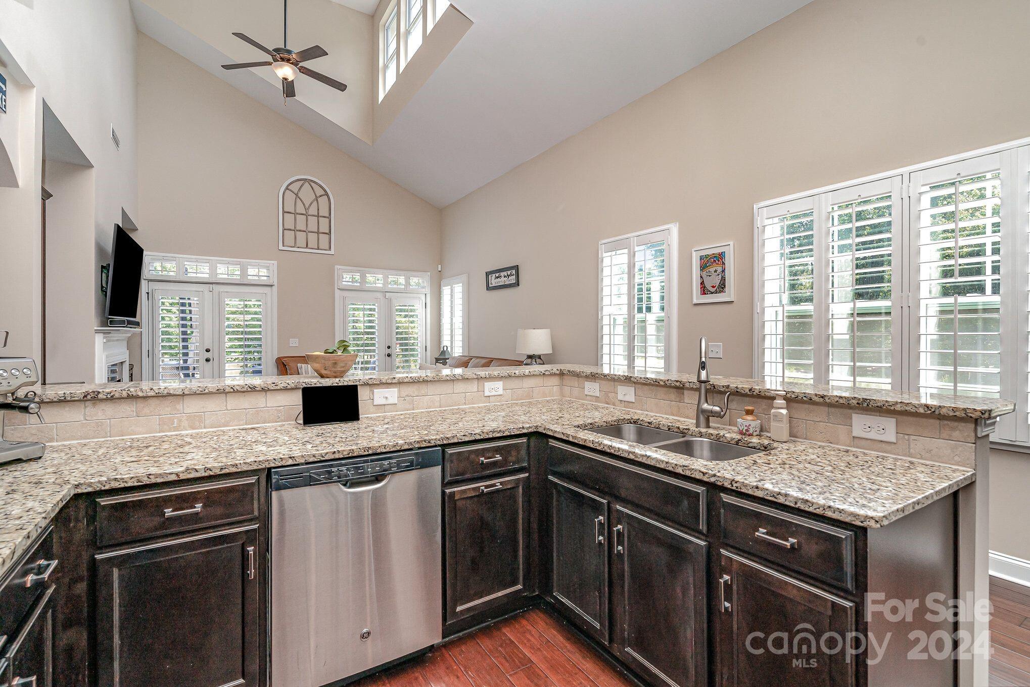 The Vineyards on Lake Wylie - Residential