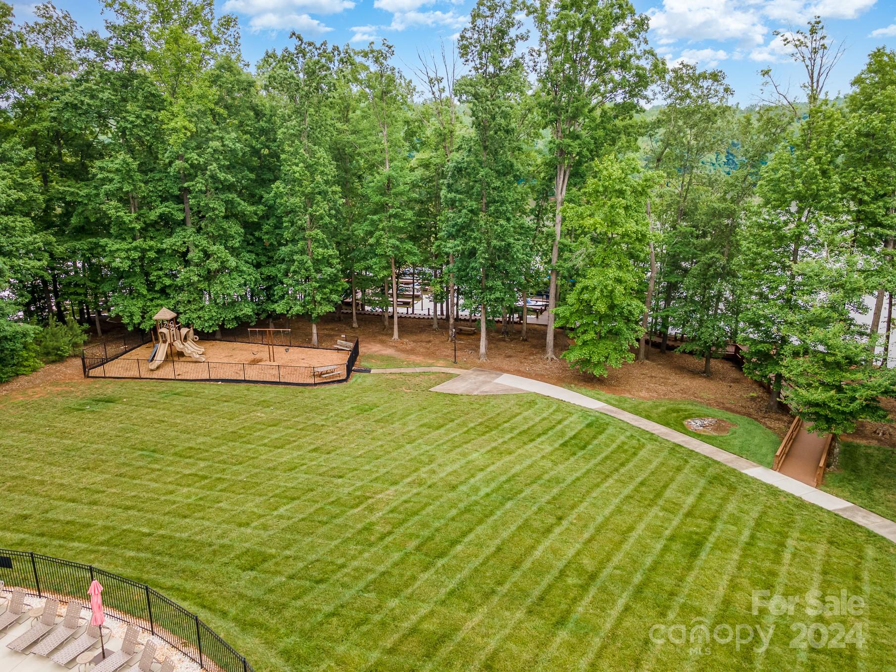 The Vineyards on Lake Wylie - Residential