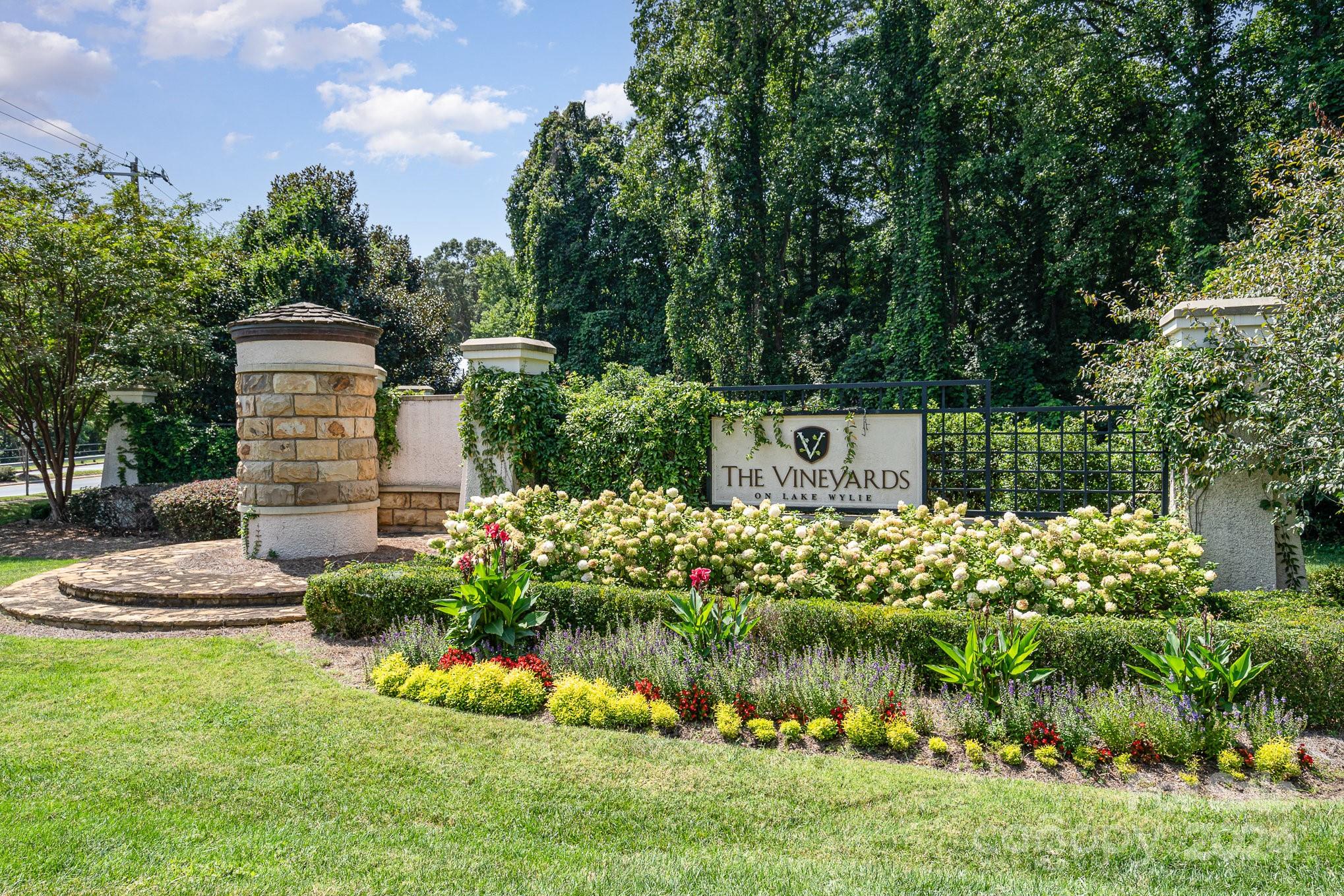 The Vineyards on Lake Wylie - Residential