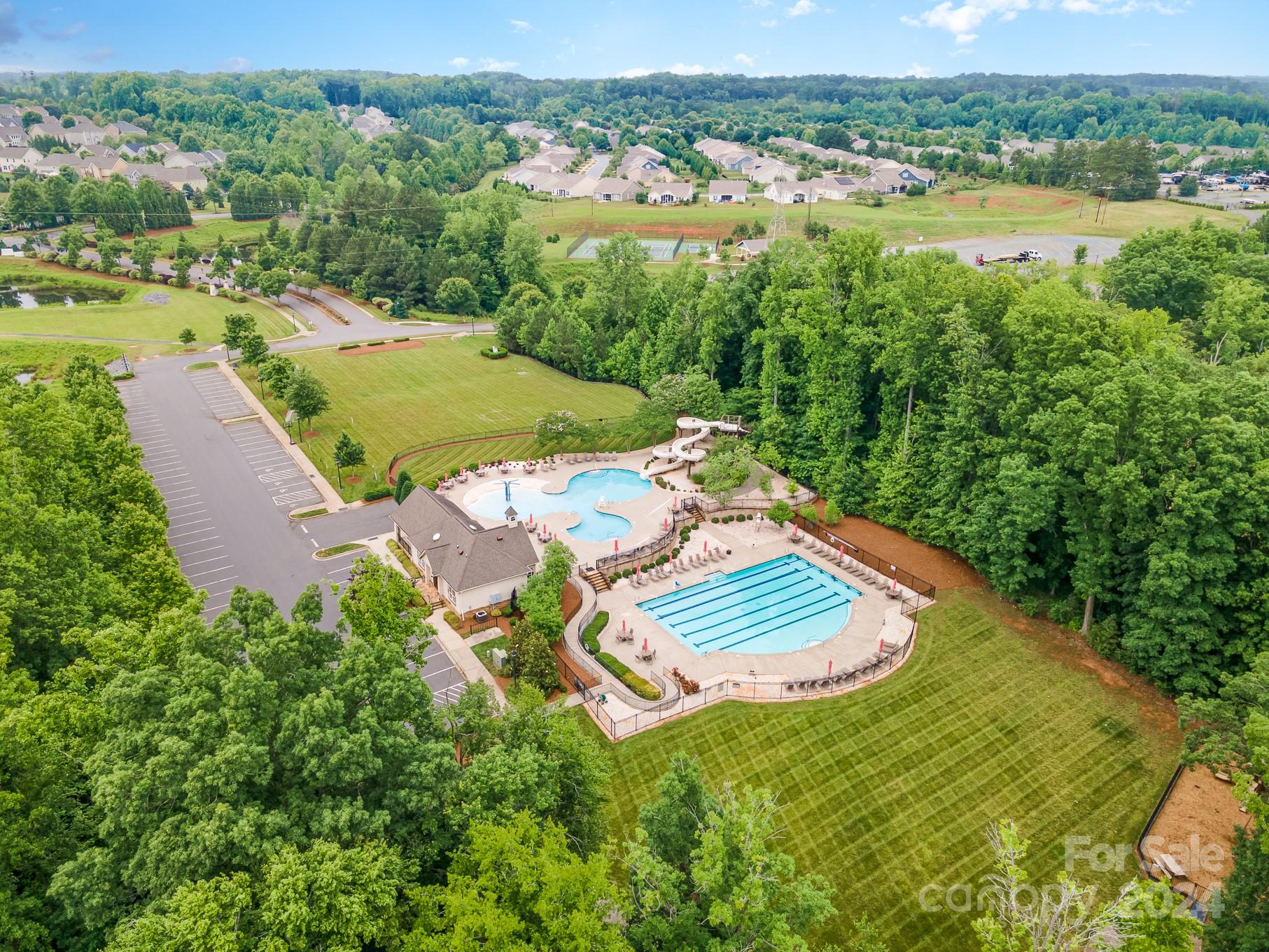 The Vineyards on Lake Wylie - Residential