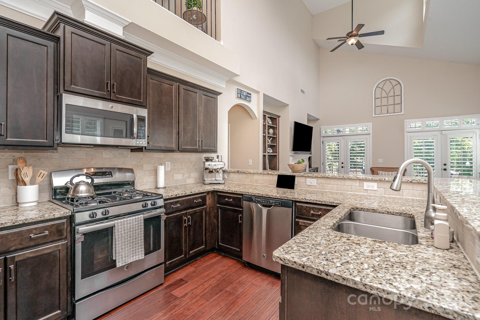 The Vineyards on Lake Wylie - Residential