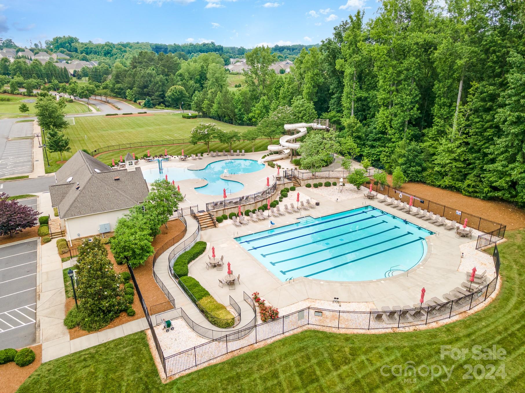 The Vineyards on Lake Wylie - Residential