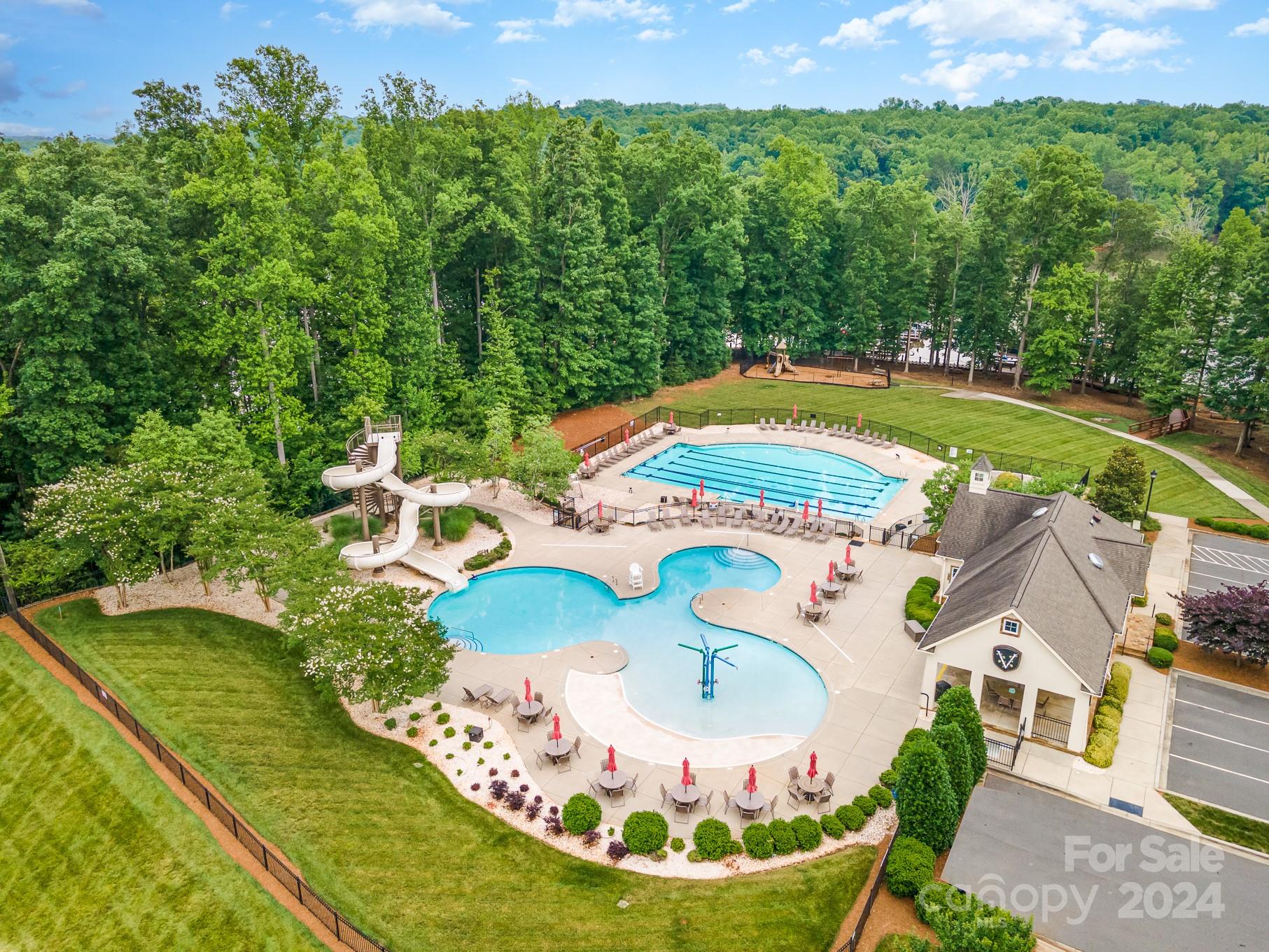 The Vineyards on Lake Wylie - Residential