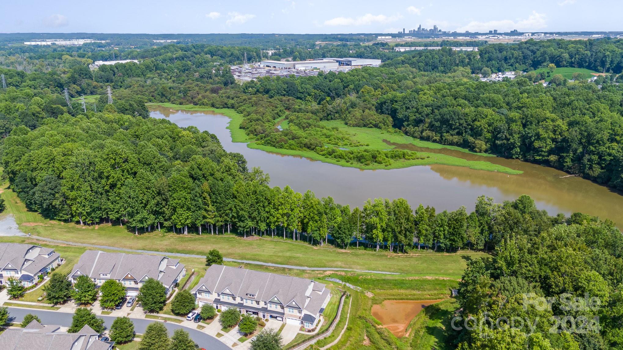 The Vineyards on Lake Wylie - Residential