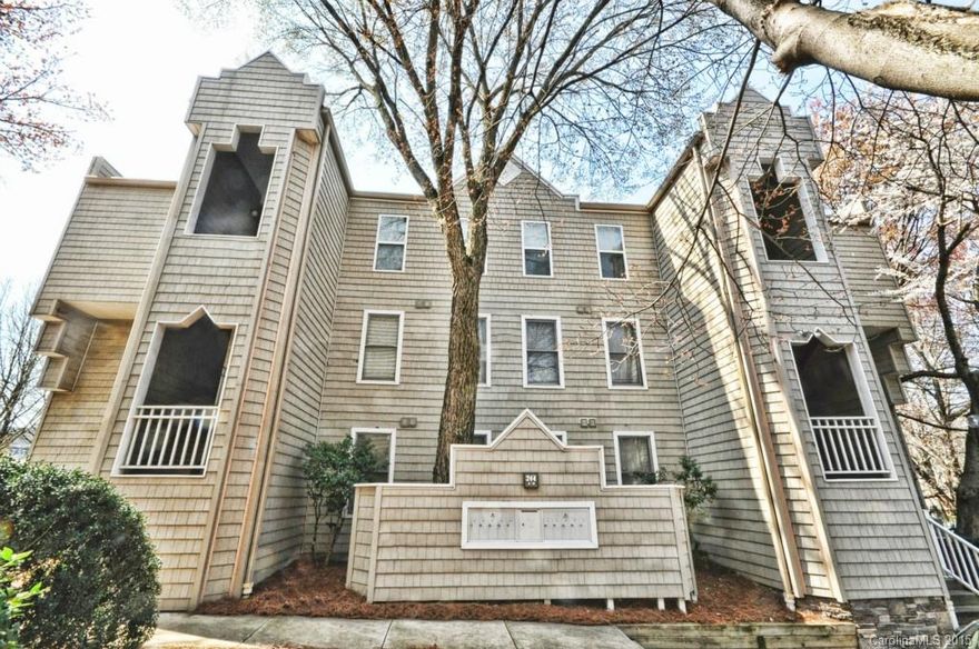 Two-story Uptown end unit in ideal Third Ward location. Walk to everything center city Charlotte has to offer from this meticulously maintained and beautifully updated two-bed, two-bath offering. Brand new hardwood floors throughout the main level, 2nd BR and hallway. Renovated master bath accompanies spacious bedroom suite with porch overlooking the Panthers practice field and Bank of America Stadium.